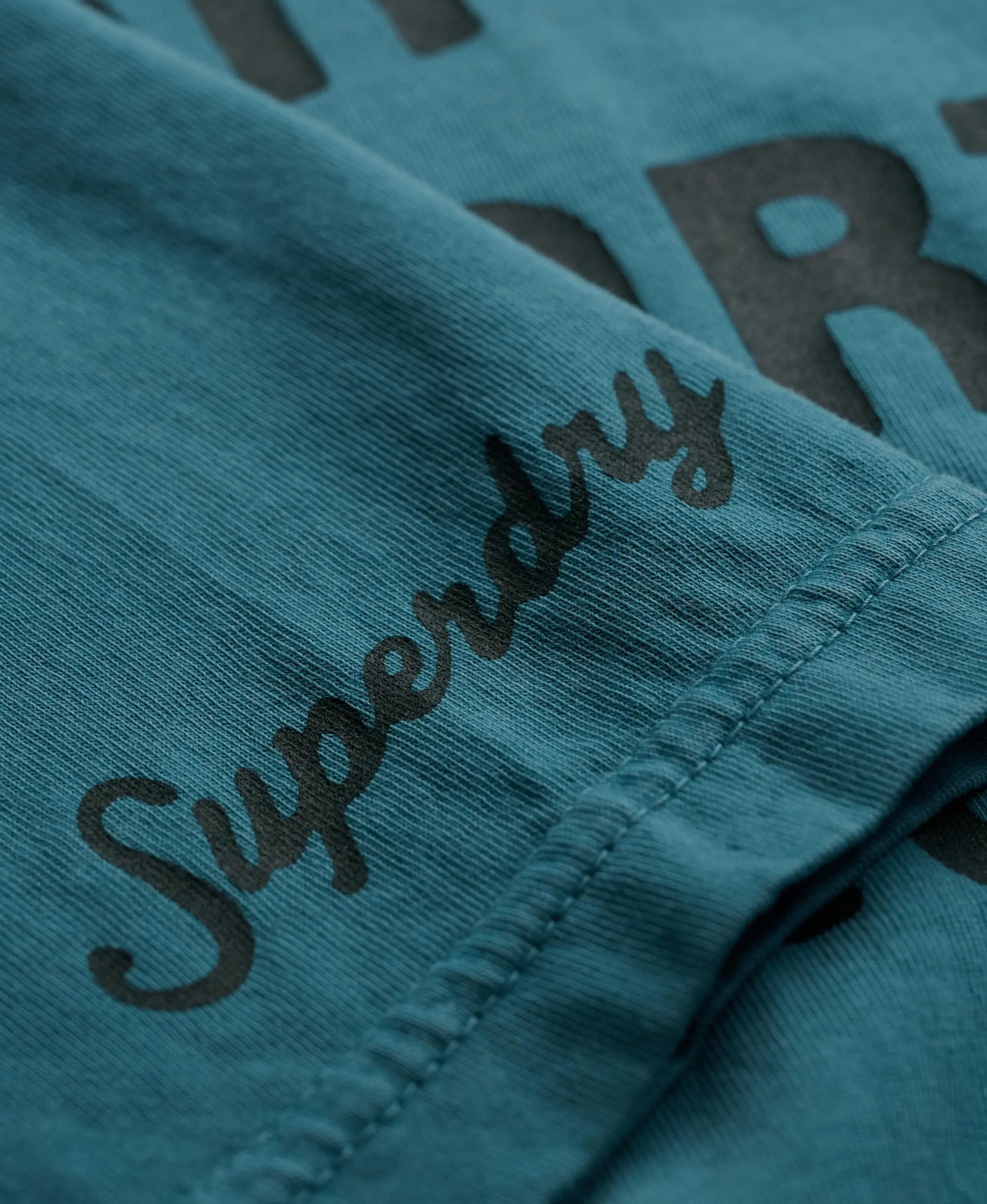 superdry Outdoor Type T-Shirt in cotone biologico — Relaxed Fit, Larkspur Blue 6/7