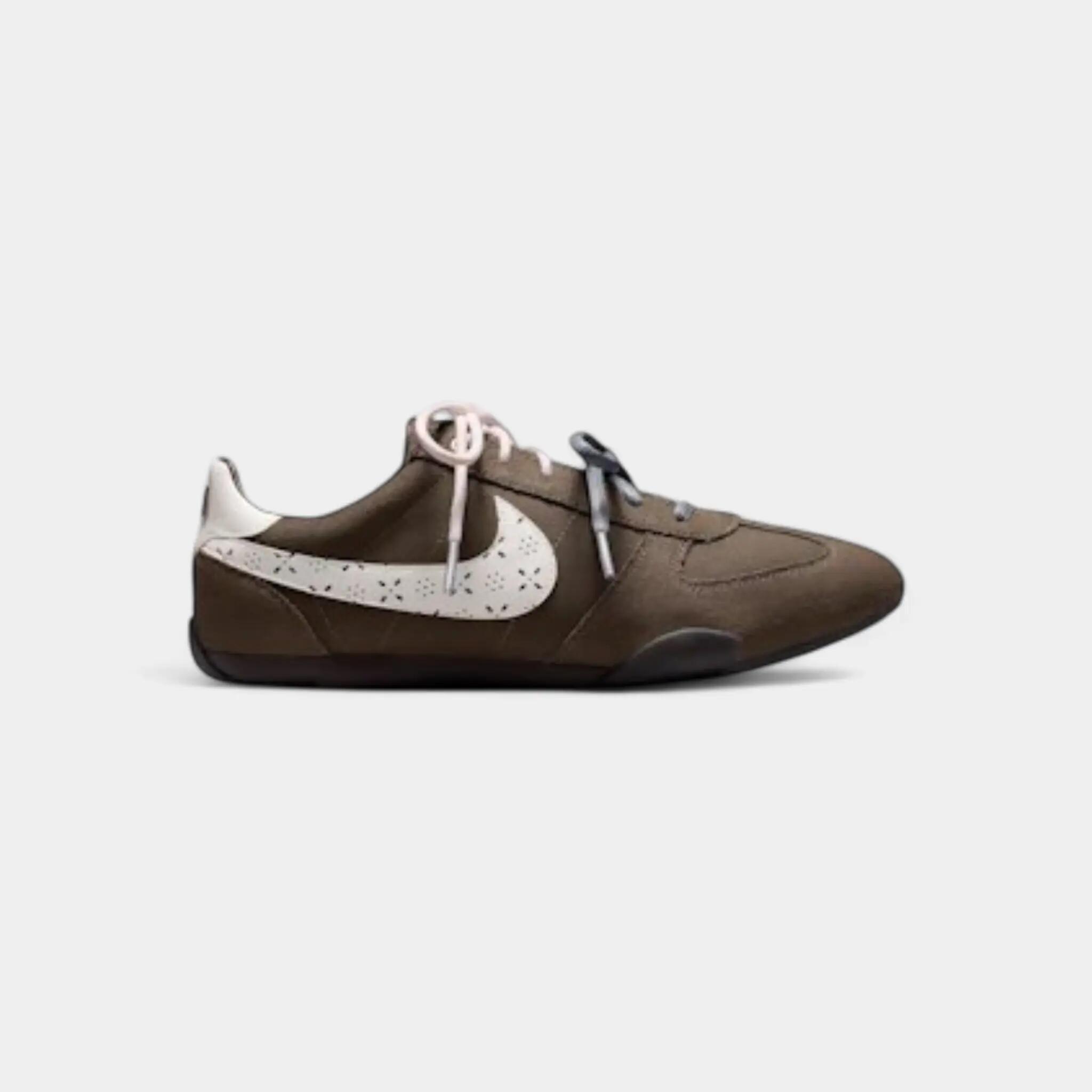 NIKE picture