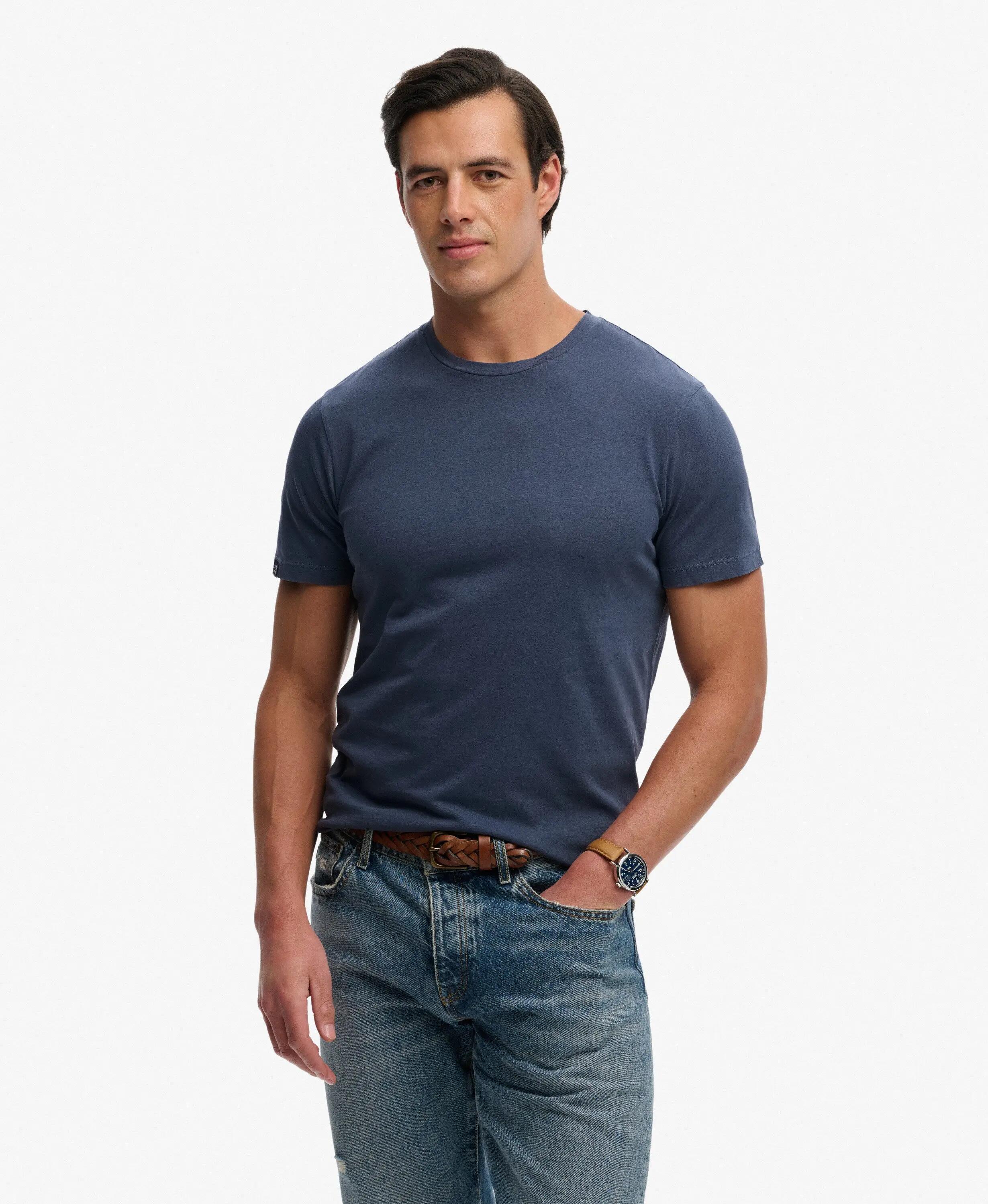 SUPERDRY picture