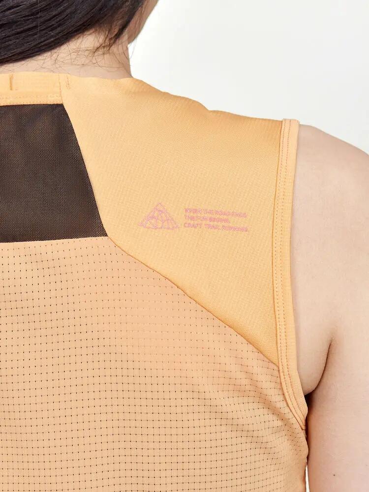 craft PRO Trail Singlet W — canotta trail da donna con mesh elasticizzato 5/6