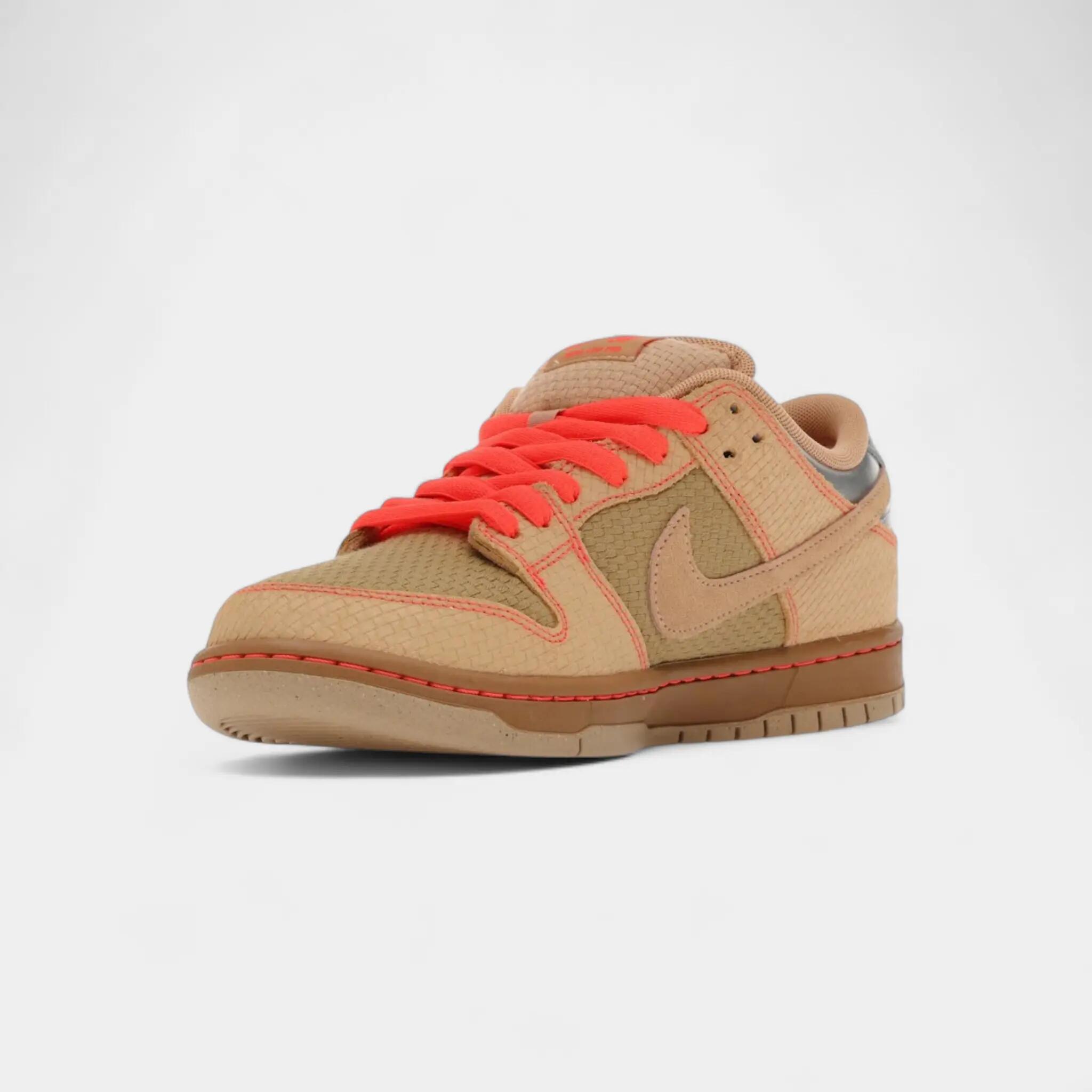 Nike SB Dunk Low Pro Som Tum 3/5