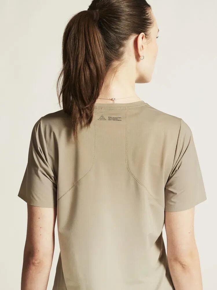 craft PRO Trail SS Tee 2 W – Camiseta running ligera y transpirable 6/7