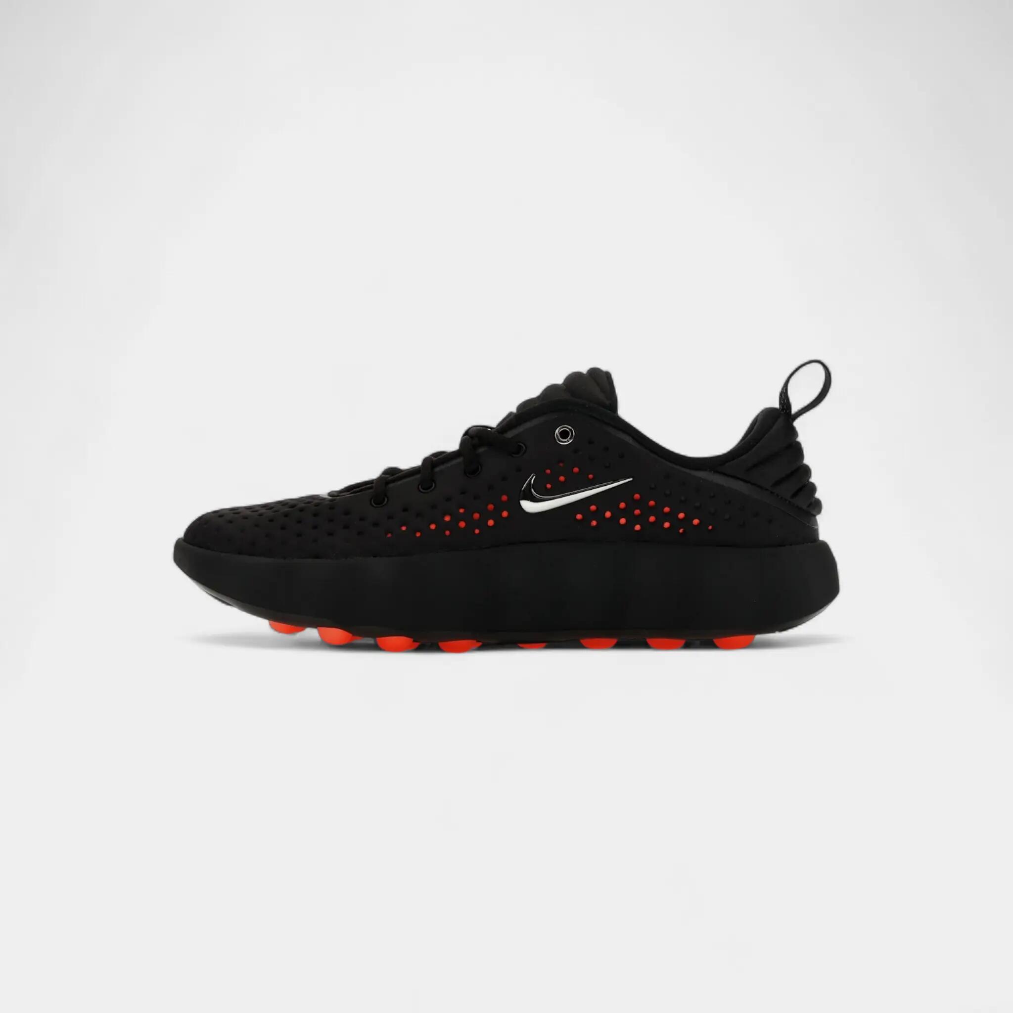 Nike Mind 002 Black Hyper Crimson 4/5