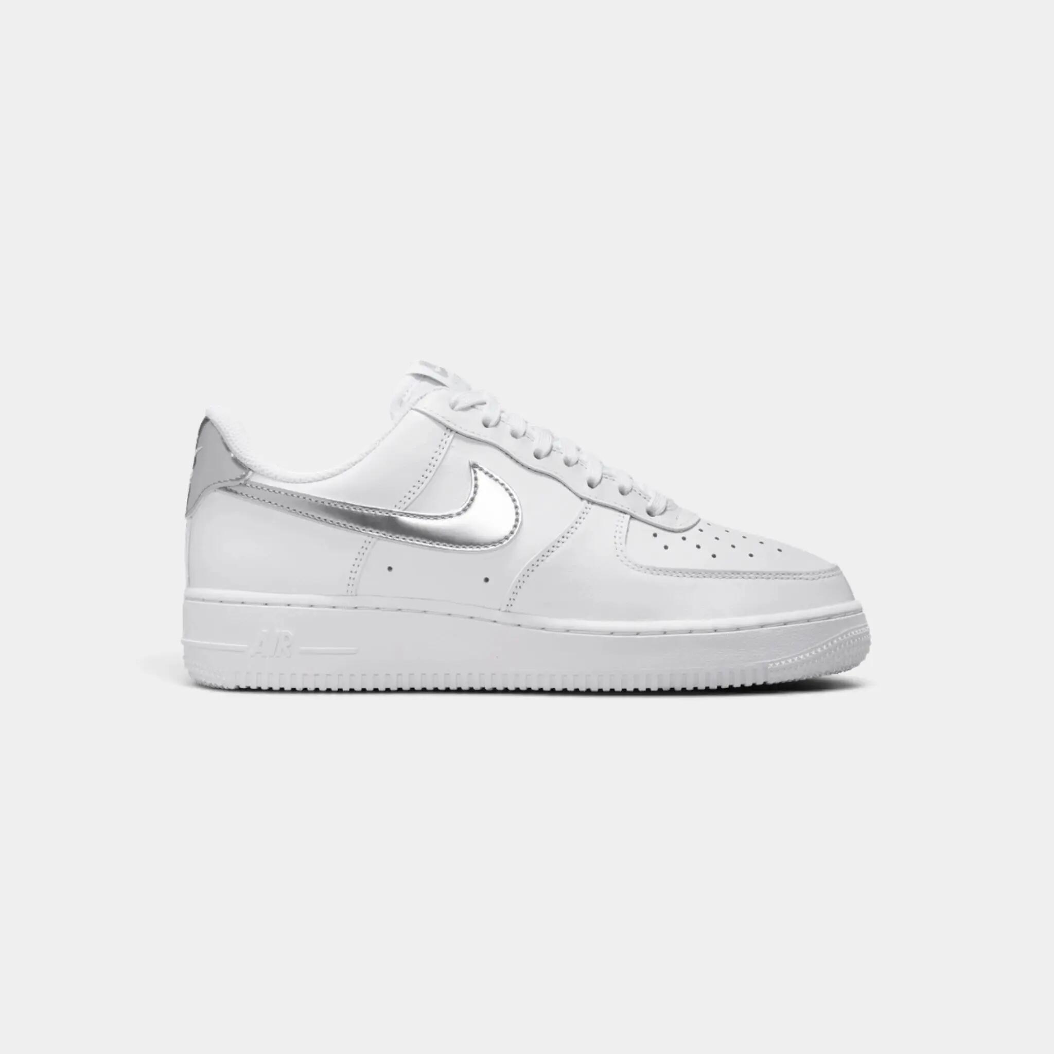 NIKE picture