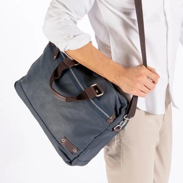 sebago Canvas Messenger Bag - NAVY, One Size 2/3