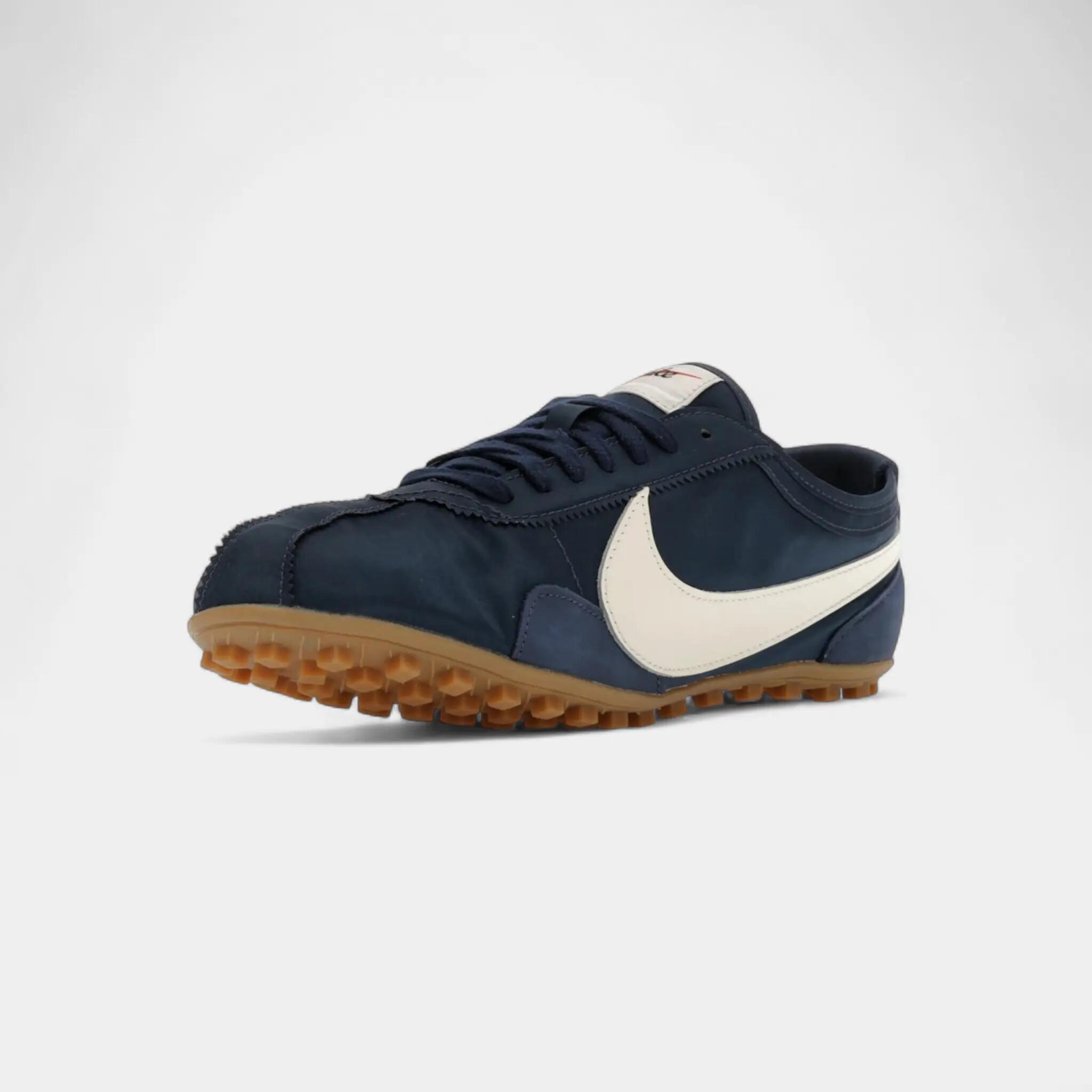 Nike Moon Shoe OG Midnight Navy Gum Light Brown Soft Pearl (Women's) 3/5