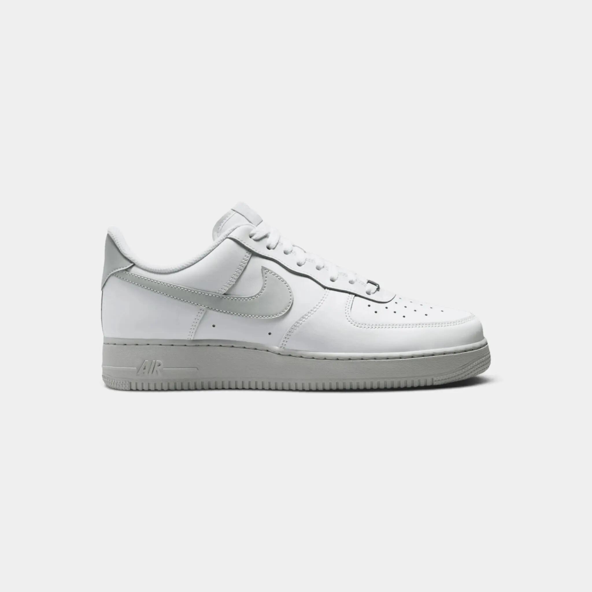 NIKE picture