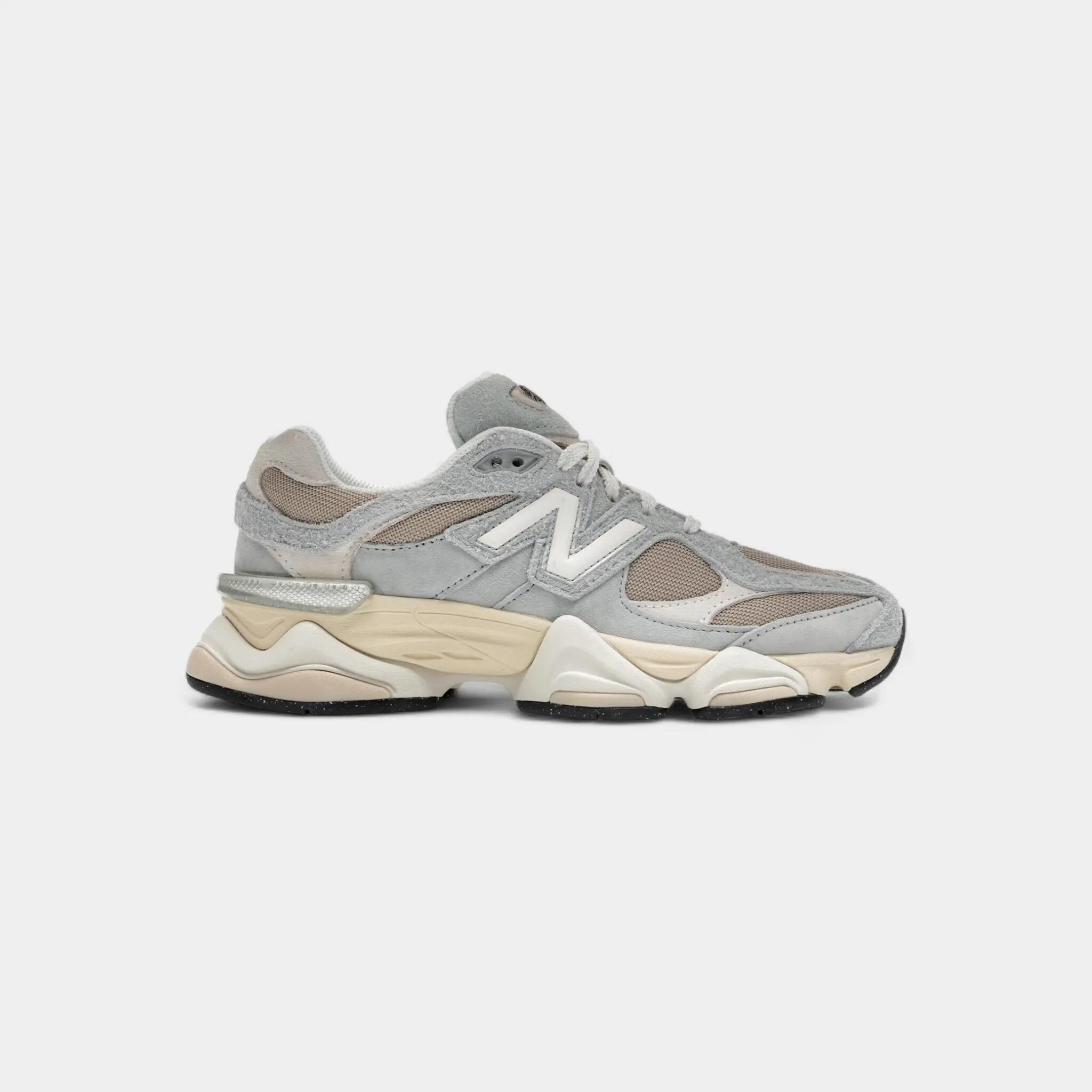 NEW BALANCE picture