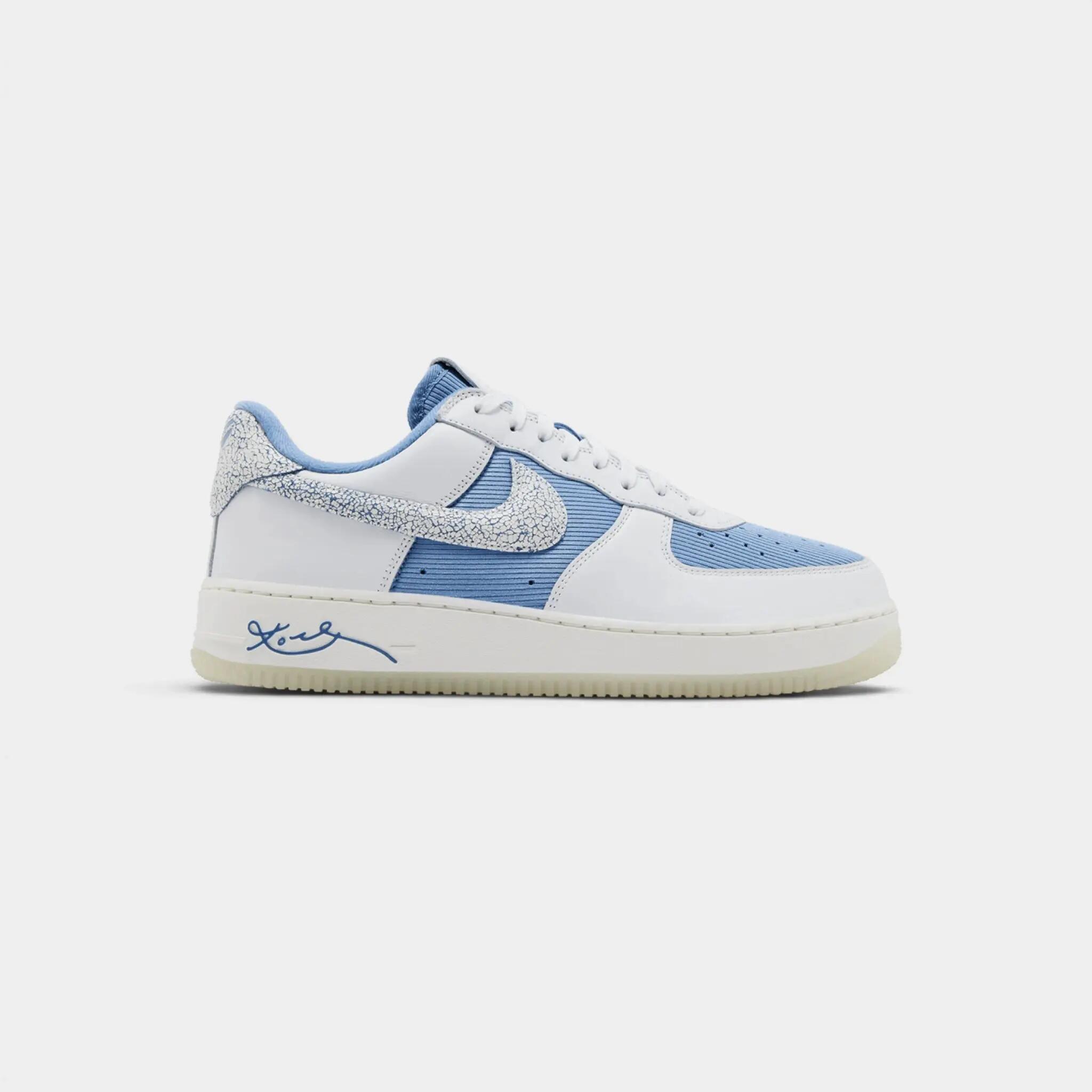 NIKE picture