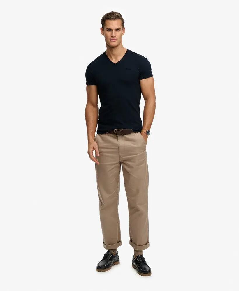 superdry V‑Neck T‑Shirt mit Sticklogo aus Bio‑Baumwolle 3/6