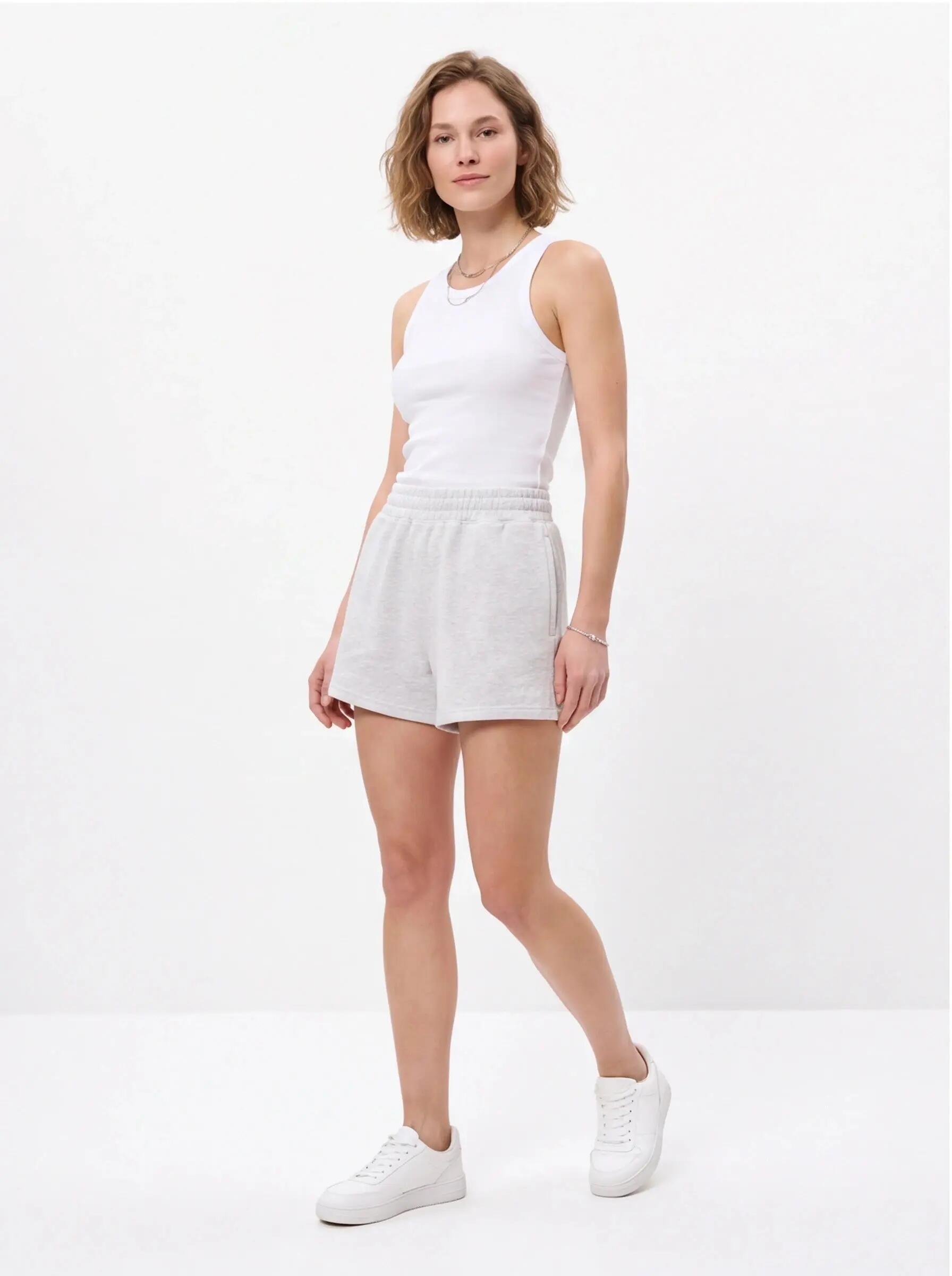 Shorts de sport pour femmes UNLEASH WINGS GRIS 2/3