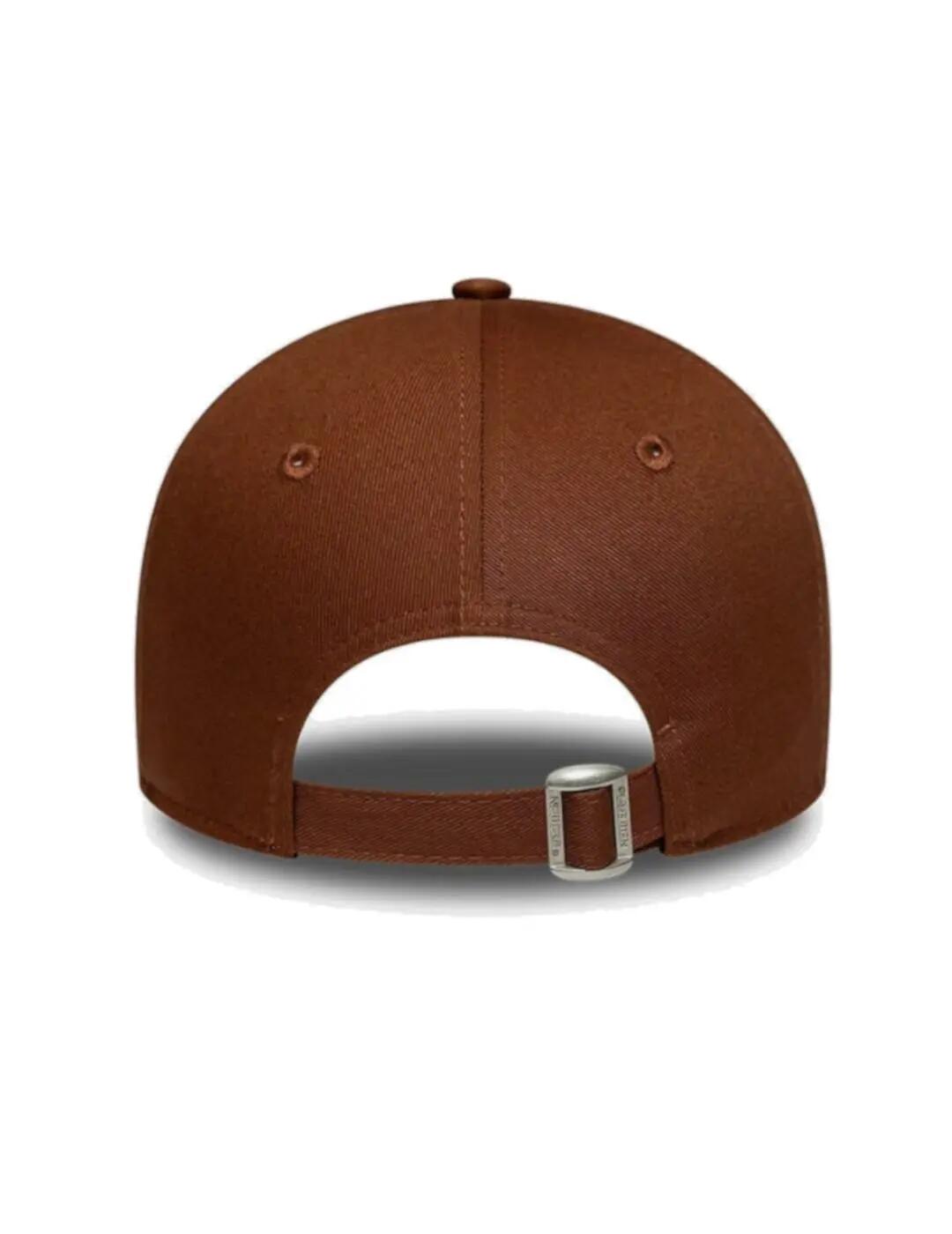 Cappello New Era marrone. 3/3