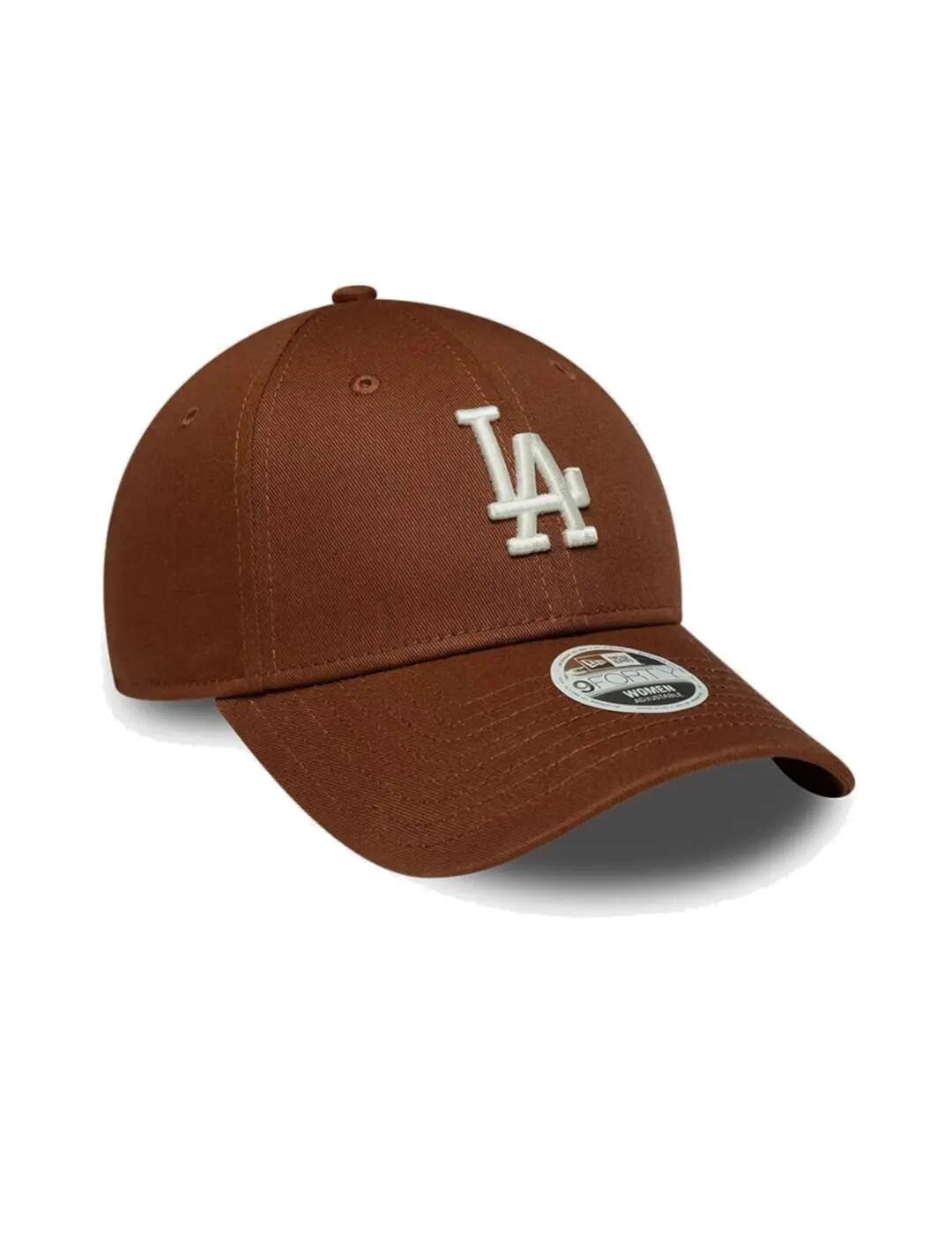 Cappello New Era marrone. 2/3