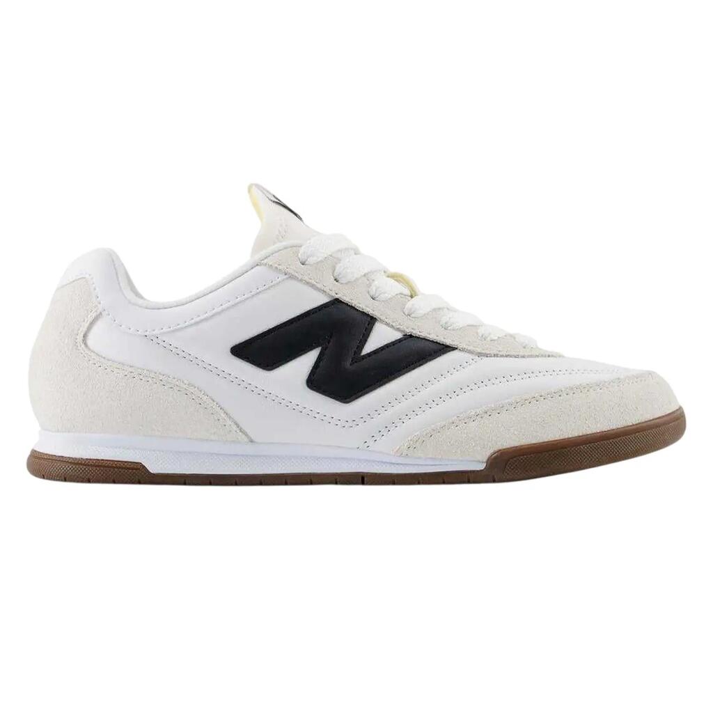 WHITE / BLACK