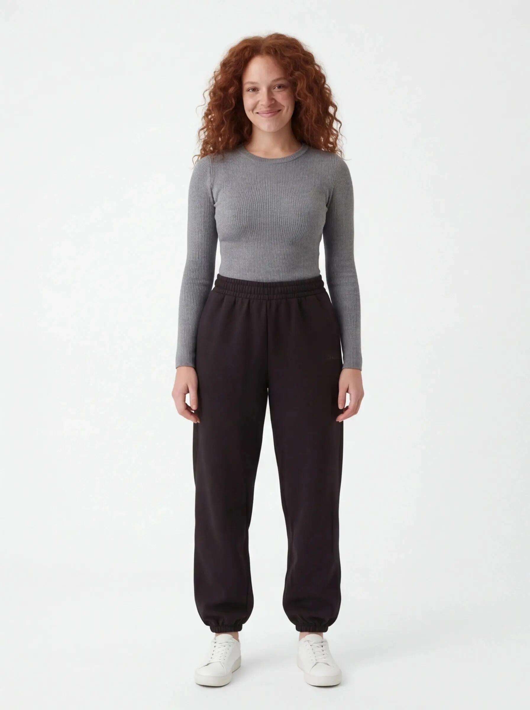 Pantalon de survêtement oversize pour femme UNLEASH WINGS NOIR 2/8