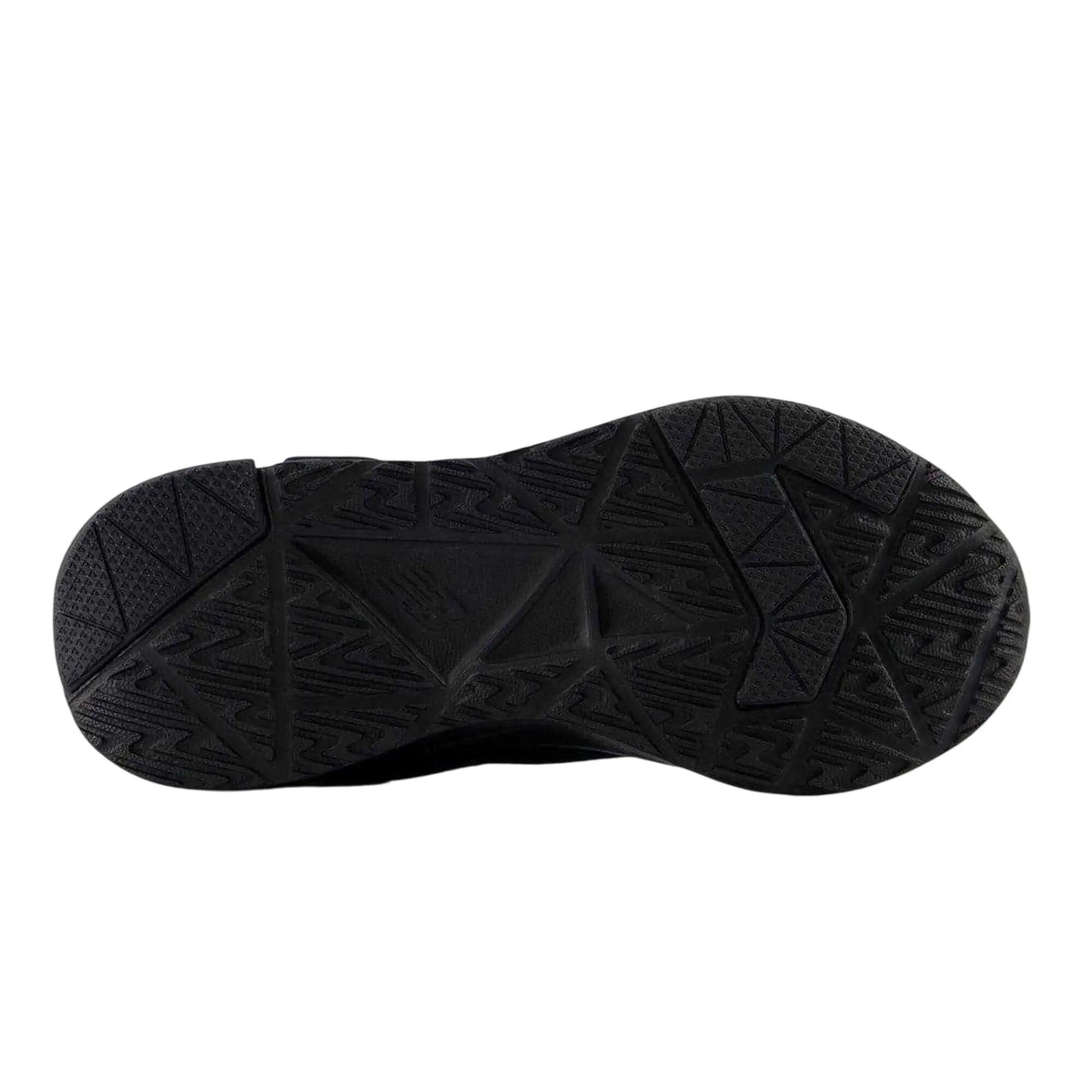 Scarpe Sportive Punta RotondaBambini New Balance Triplo Nero 4/6