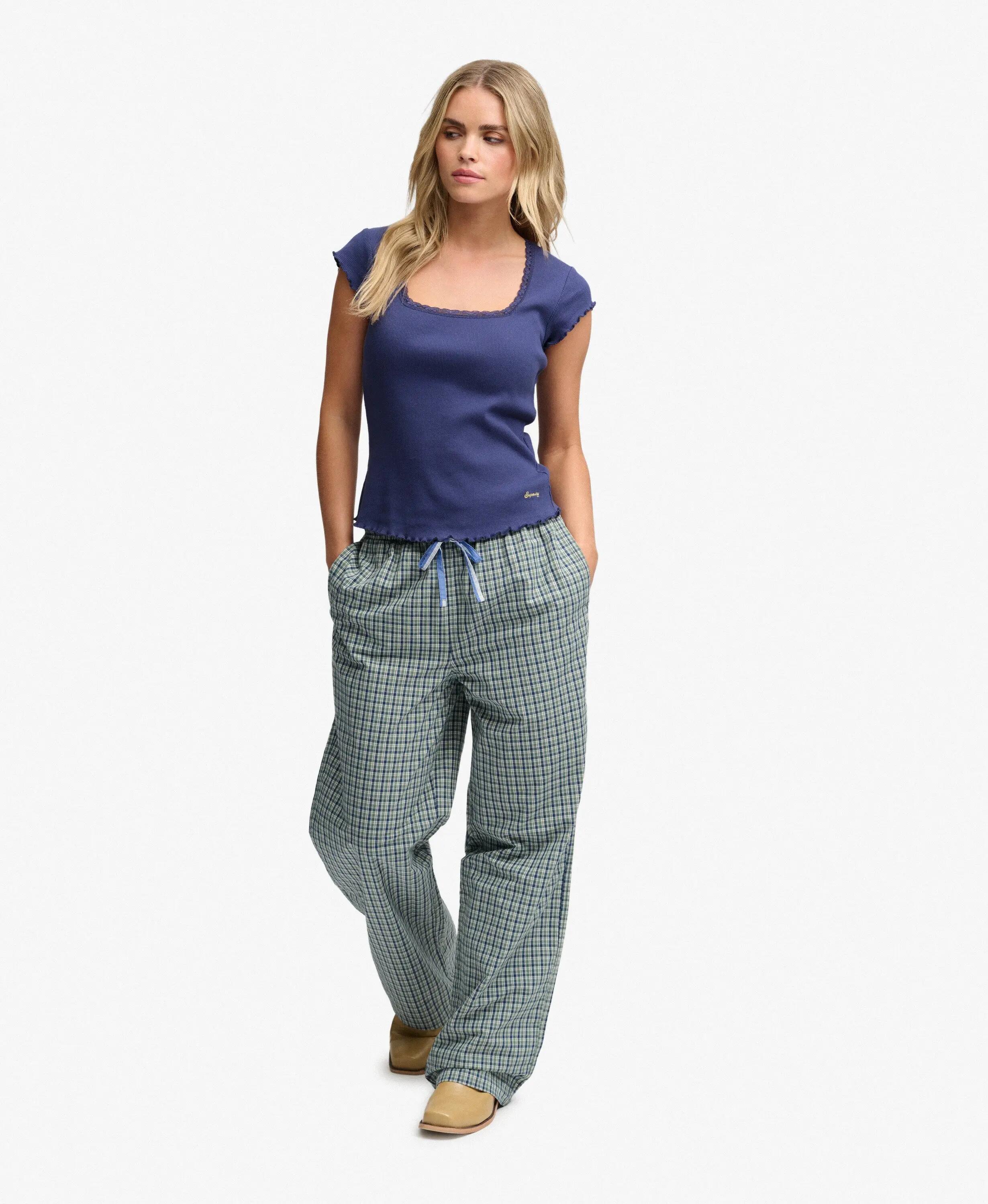 T-shirt de gola quadrada para mulher Superdry Essential 3/7