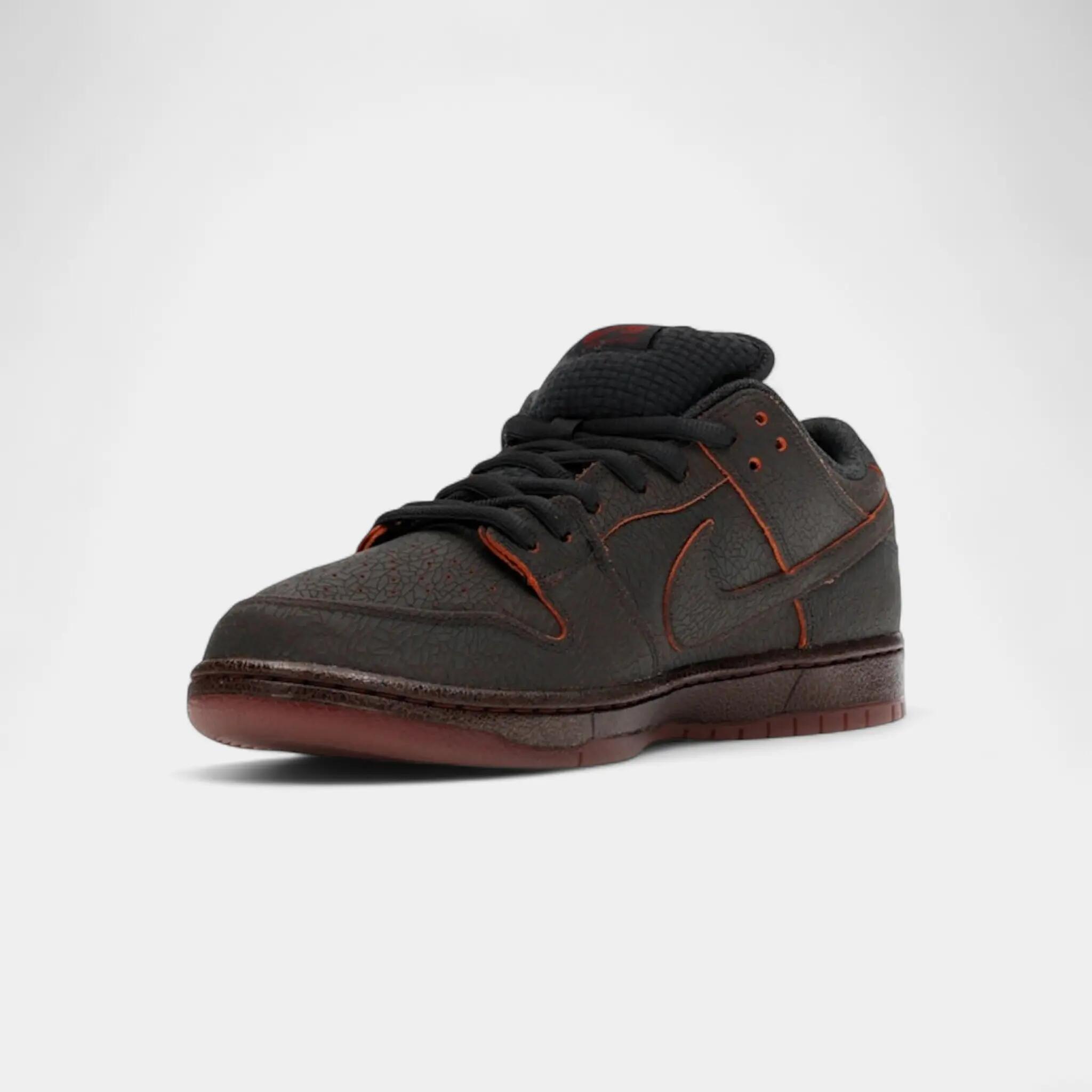 Nike Dunk SB Low Krampus 3/5