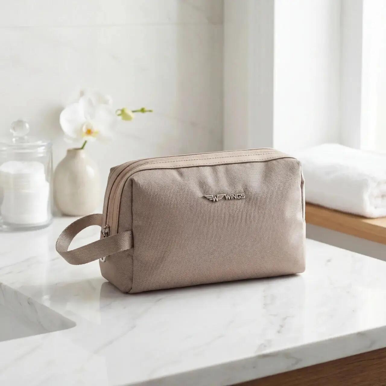 WINGS Petite trousse de toilette à compartiment unique SKYLARK beige 2/7