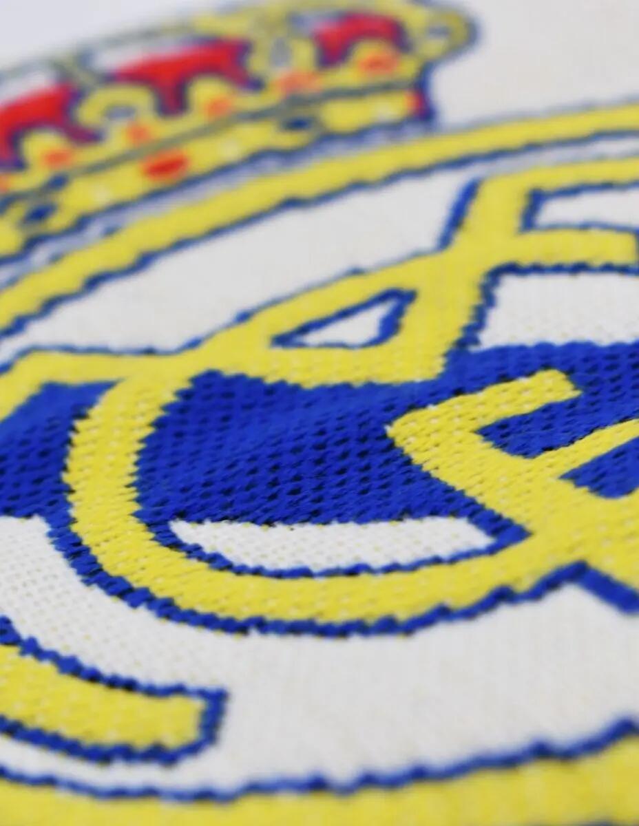 Bufanda Real Madrid Blanca Hala Madrid 4/4