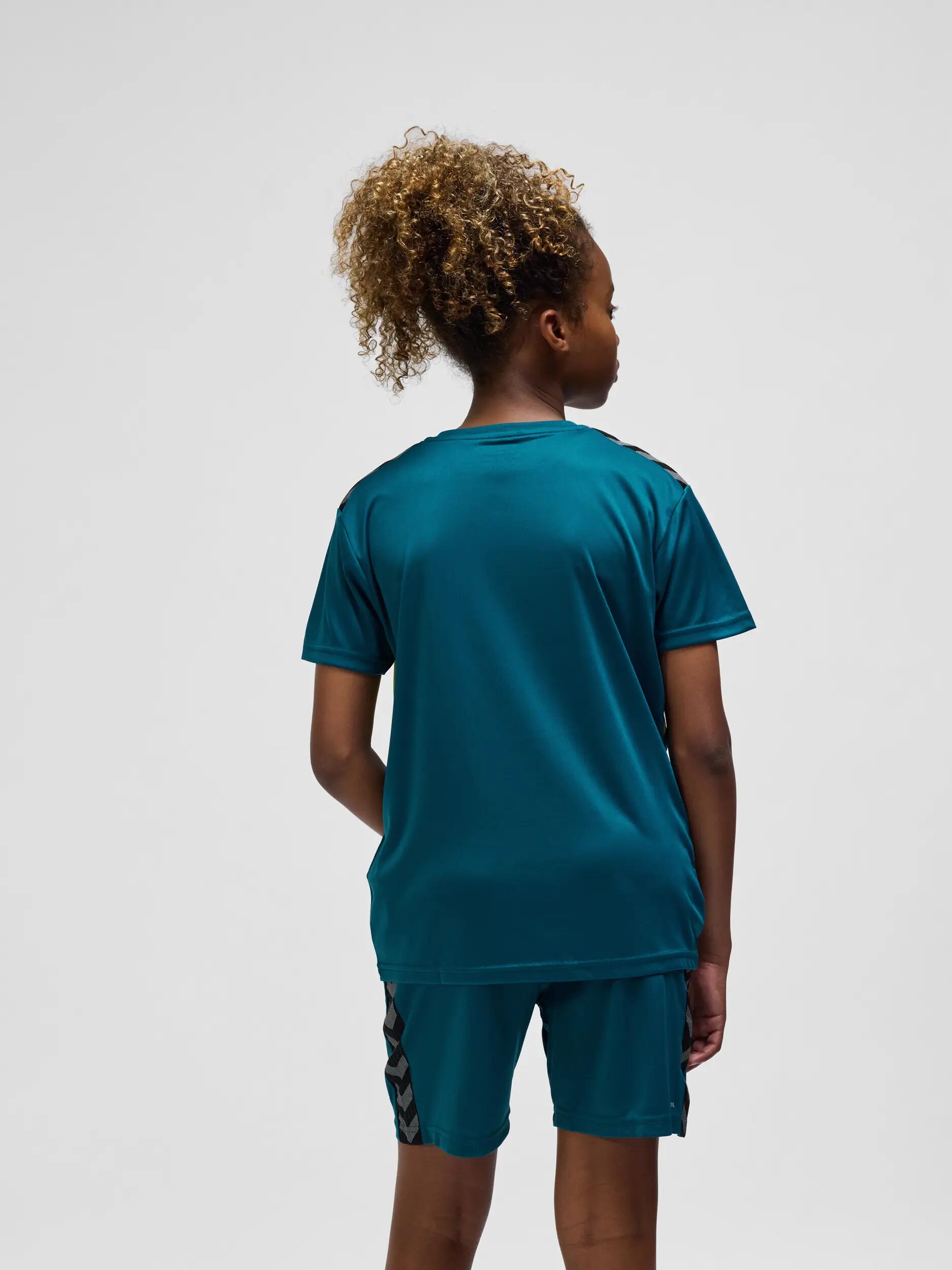 hummel T-shirt hmlAUTHENTIC PL JERSEY S/S KIDS in poliestere 4/6