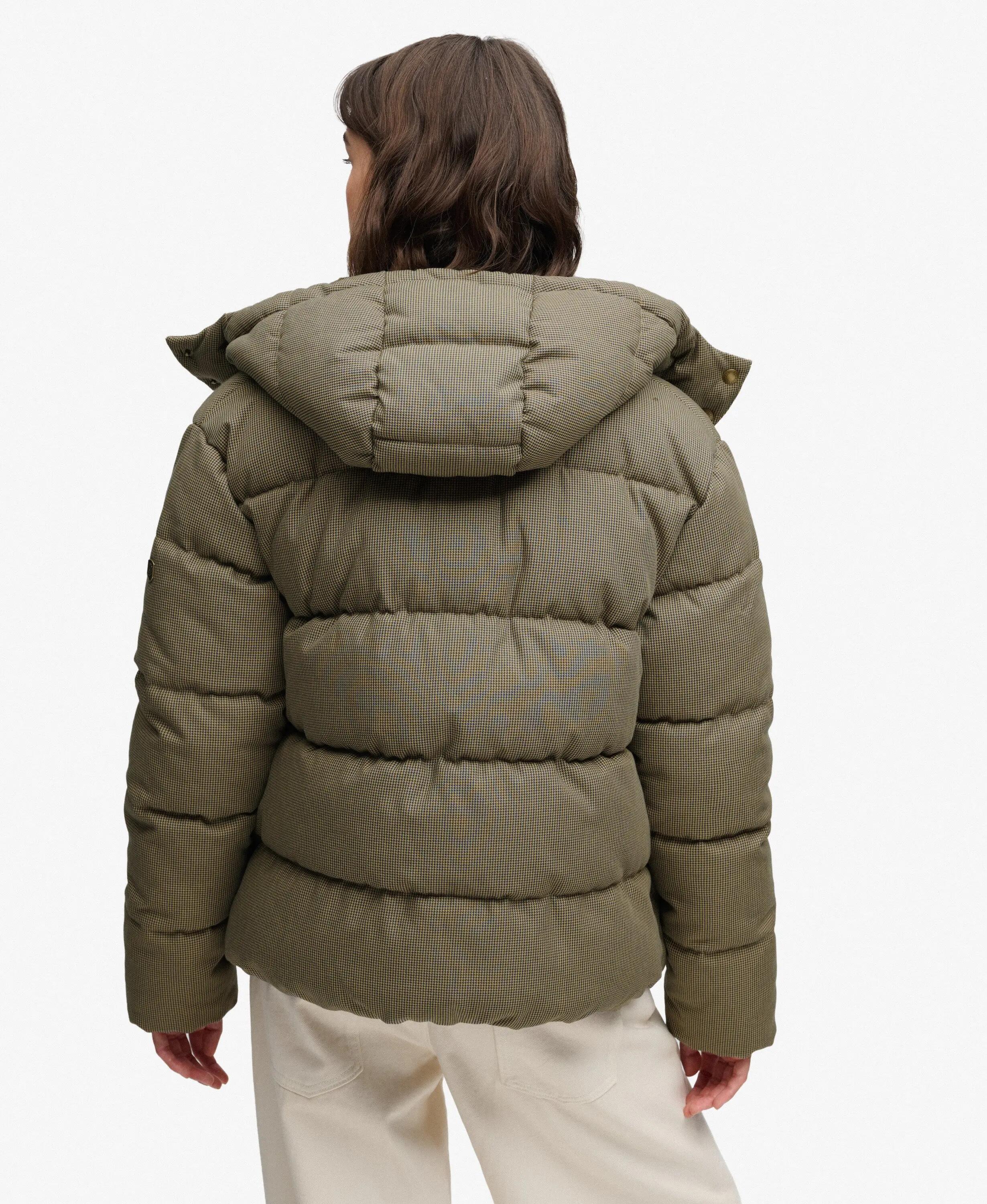 superdry Giacca imbottita Premium con cappuccio e motivo check 6/7