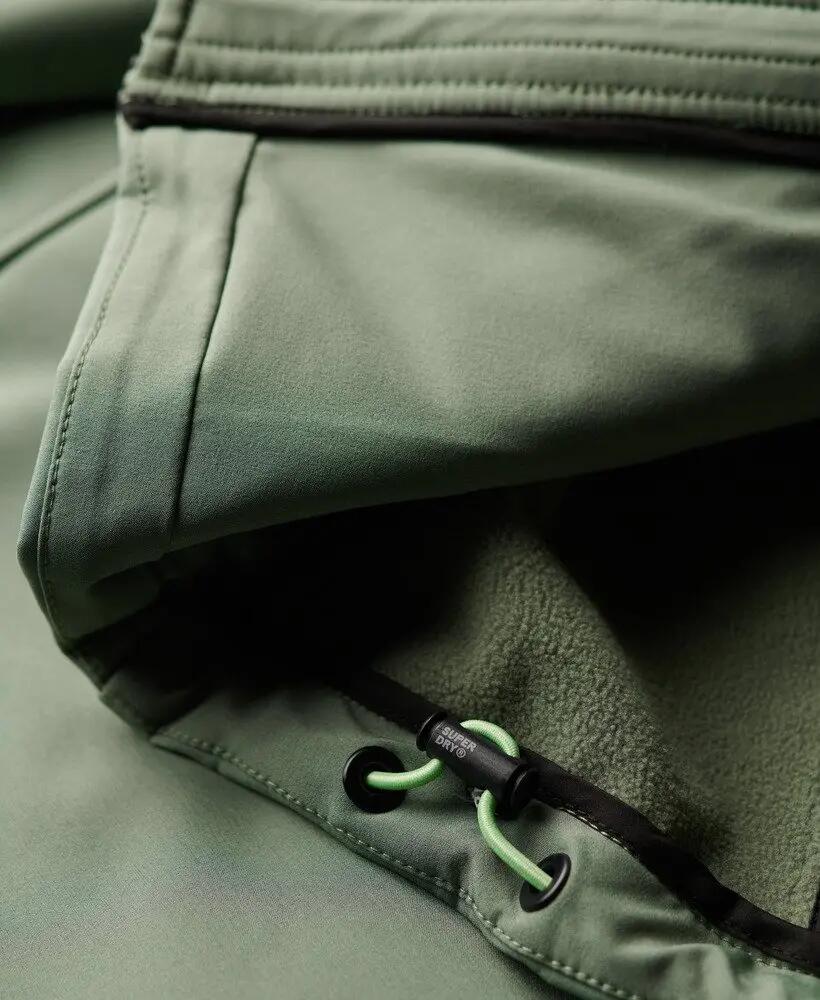 superdry Kurtka Soft Shell Trekker z kapturem – krótki, techniczny krój 6/7