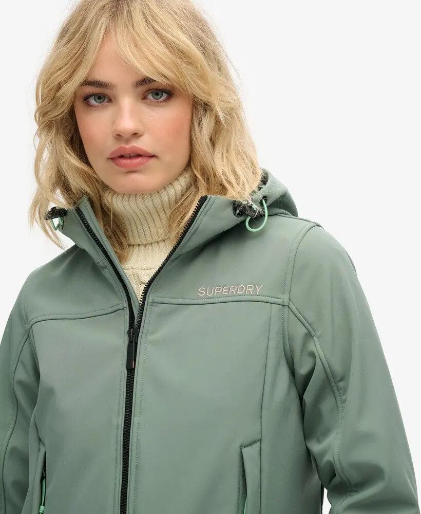 superdry Kurtka Soft Shell Trekker z kapturem – krótki, techniczny krój 3/7