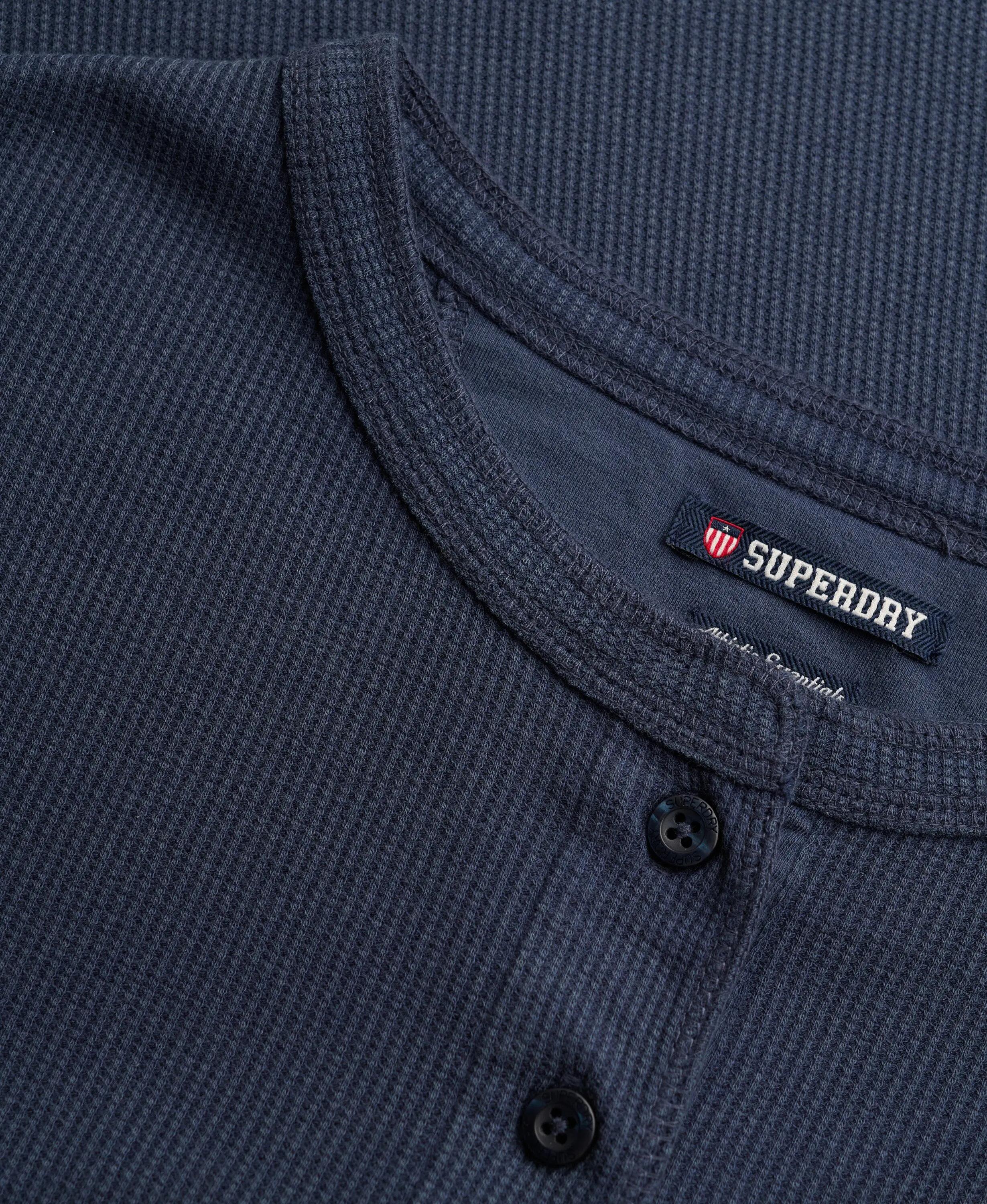 superdry Top manica lunga Waffle slim con bottoni – Tessuto morbido 6/7