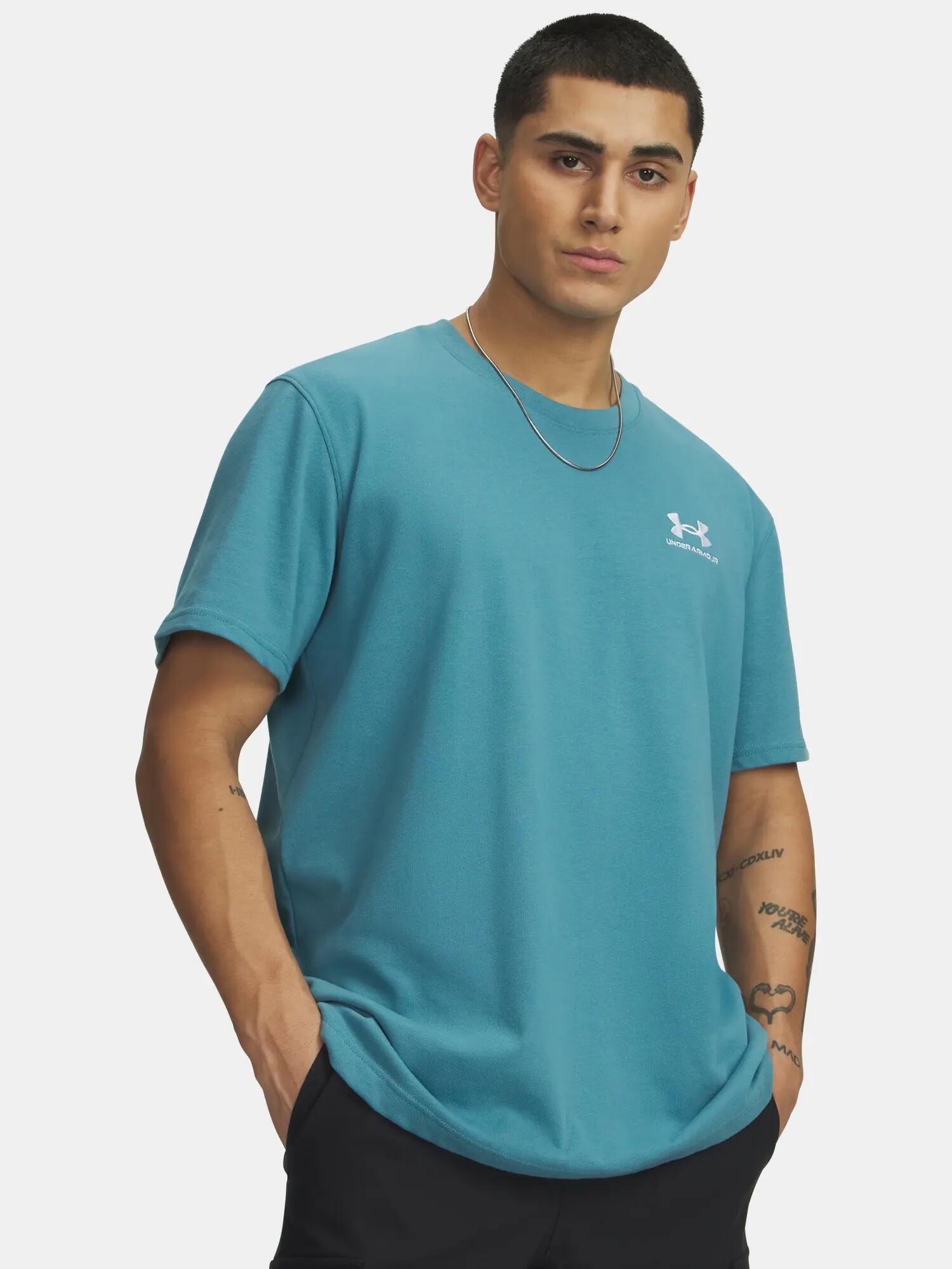 UNDER ARMOUR picture