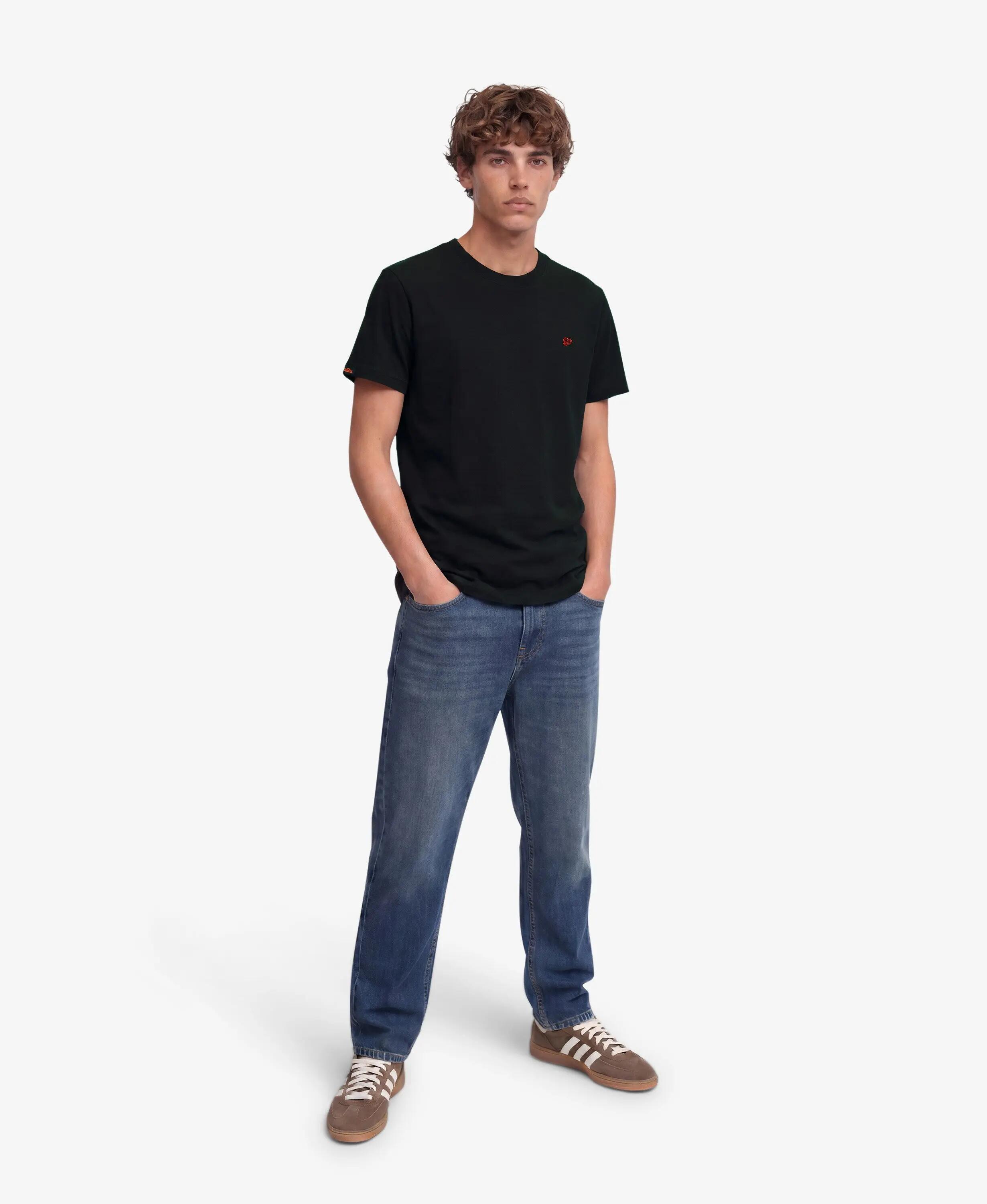 superdry SD&Co Logo T‑Shirt bestickt — 100% Biobaumwolle, Slim Fit – BLACK/RED 4/7