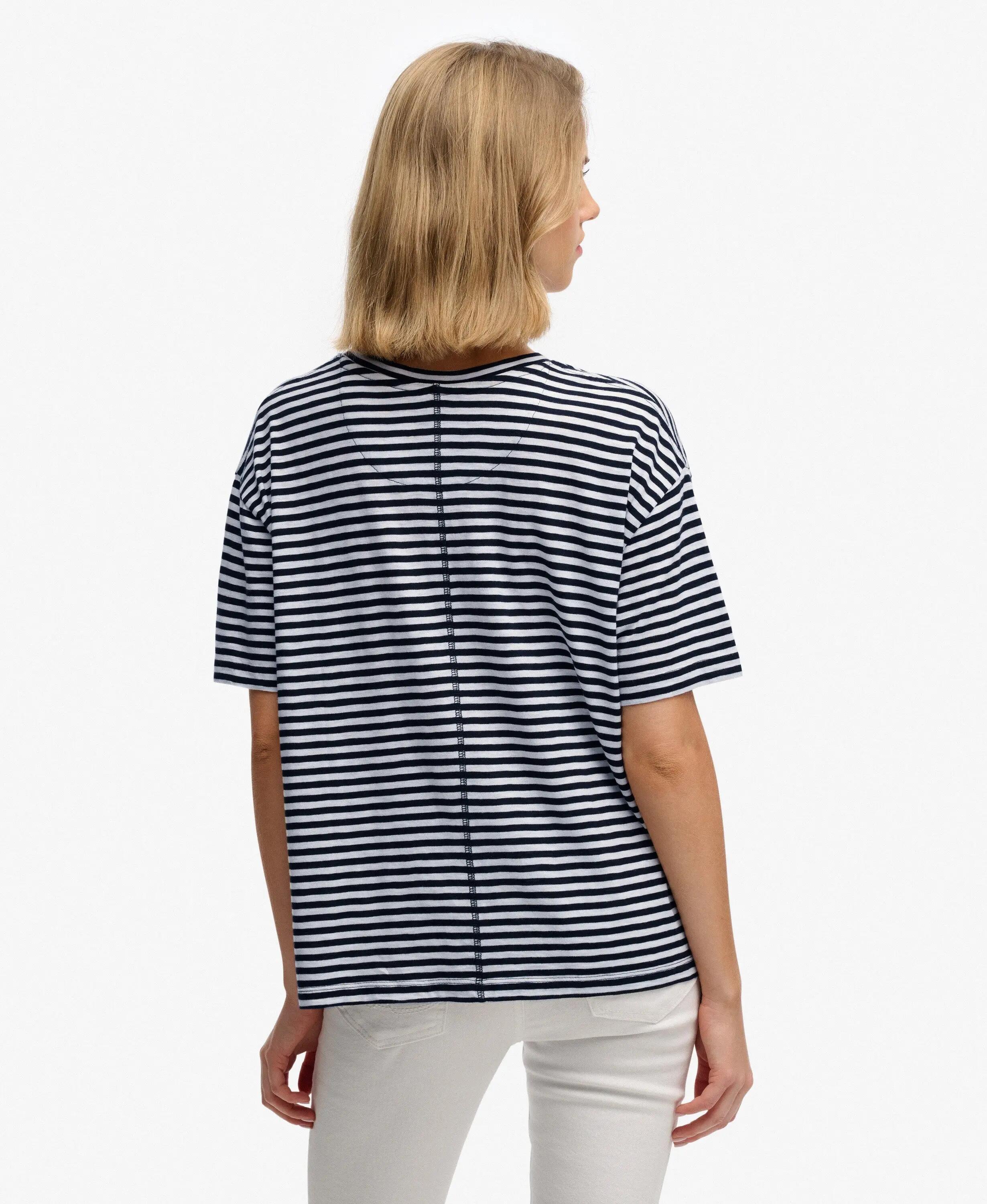 superdry Studios Crew T-Shirt – Vestibilità relaxed con maniche scese – 5/7