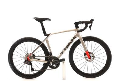 Tweedehands racefiets · madone sl7 di2 12v · zeer goede toestand