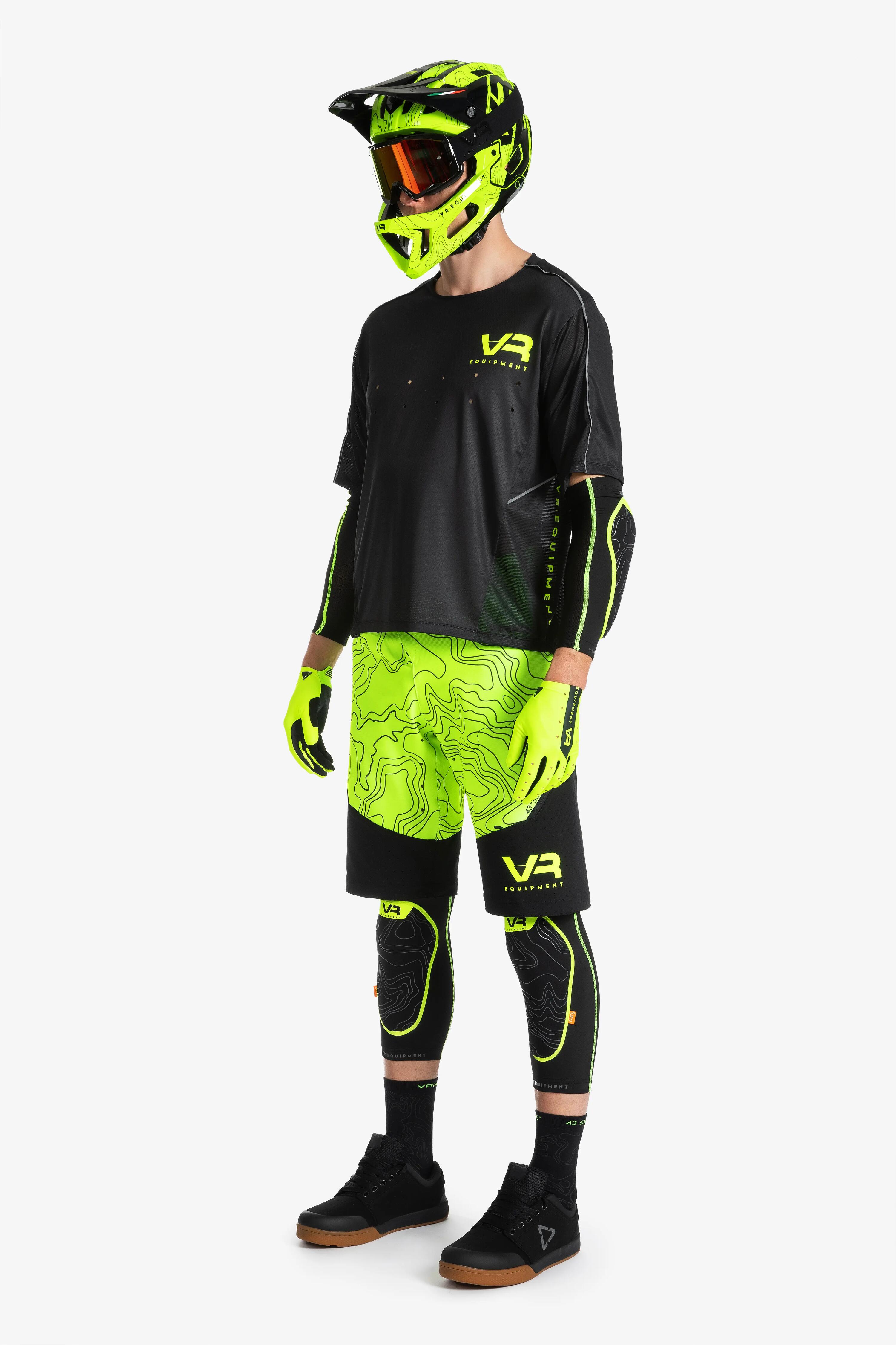 SHORT HOMME, JAUNE FLUO, 34 7/7
