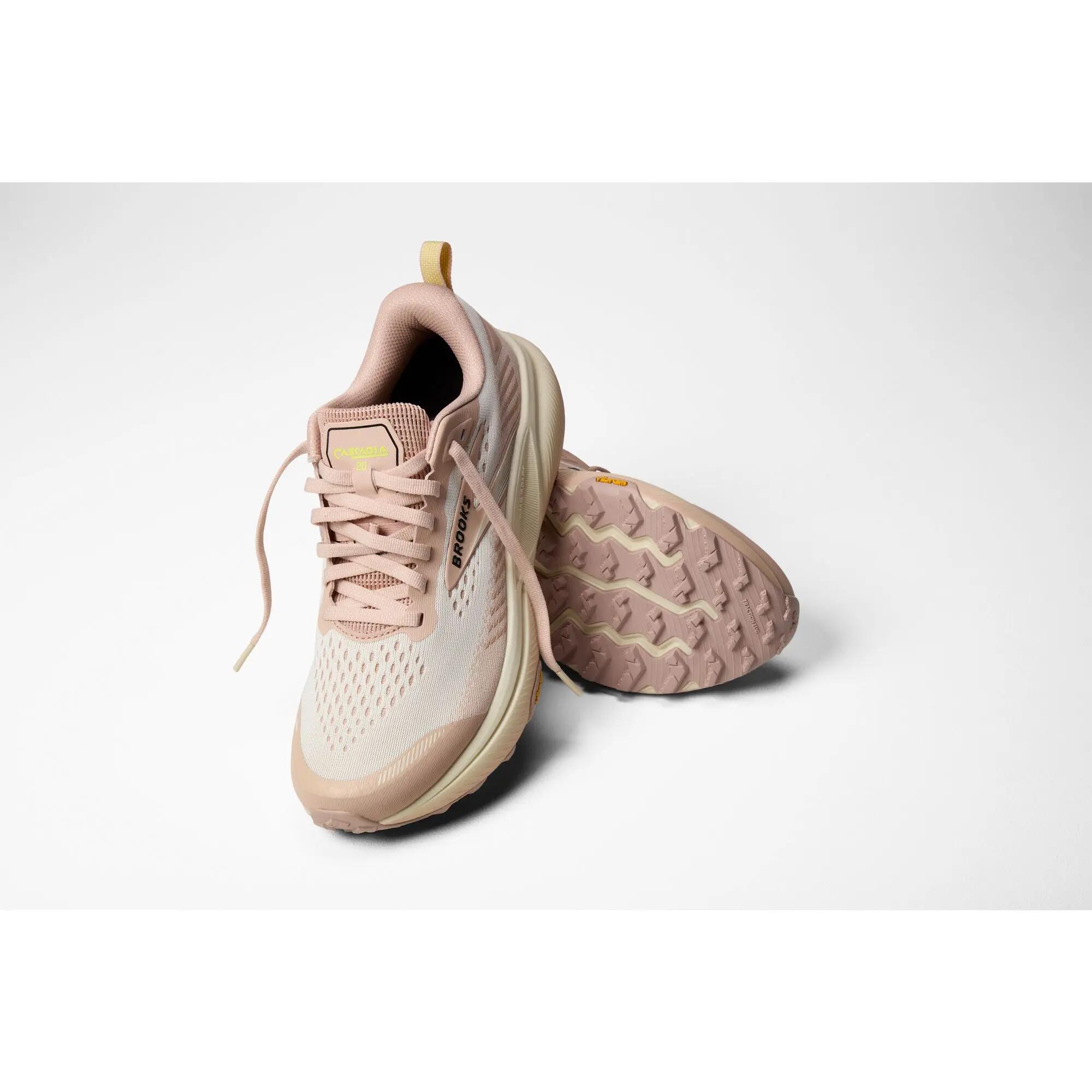 Scarpe running Donna Cascadia 20 beige rosa chiaro 7/8