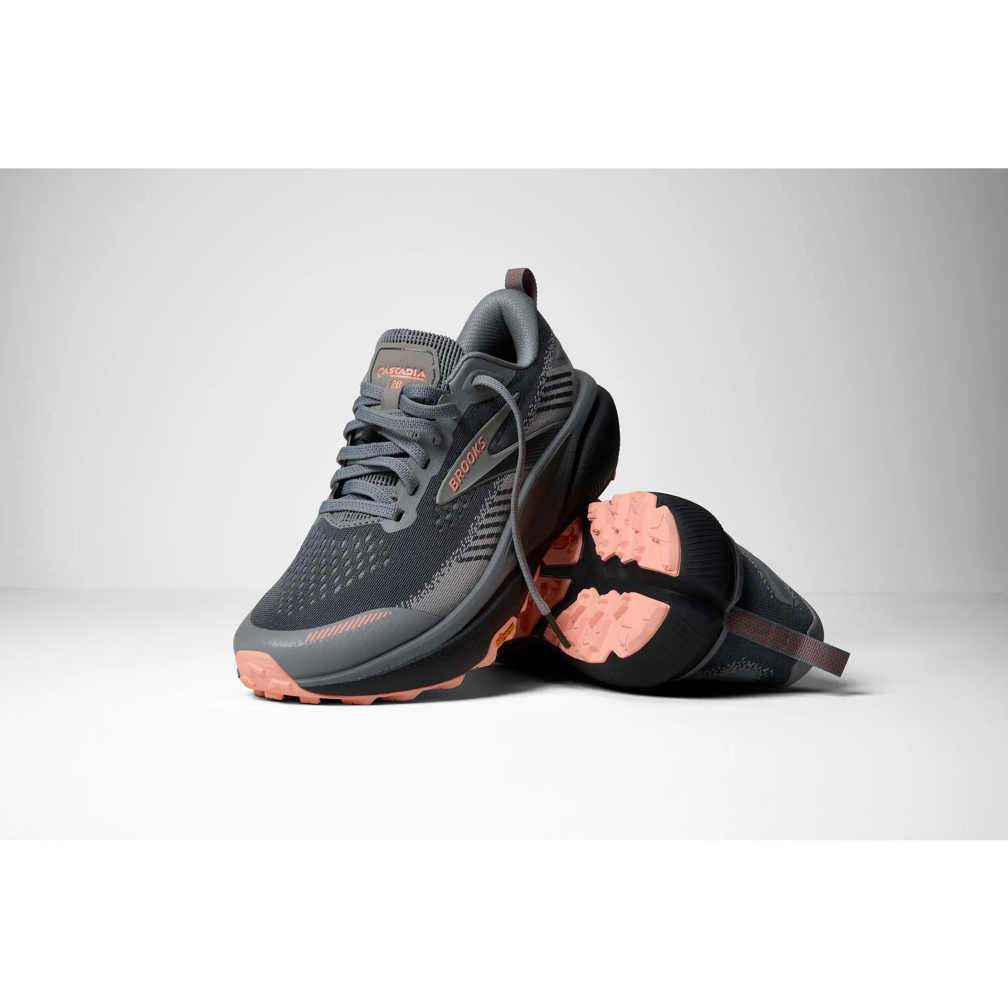 Zapatillas de running Mujer Cascadia 20 gris melocotón gris oscuro 7/8