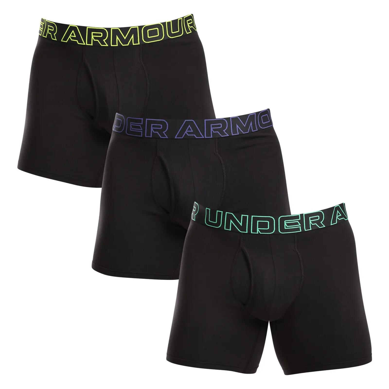 UNDER ARMOUR picture