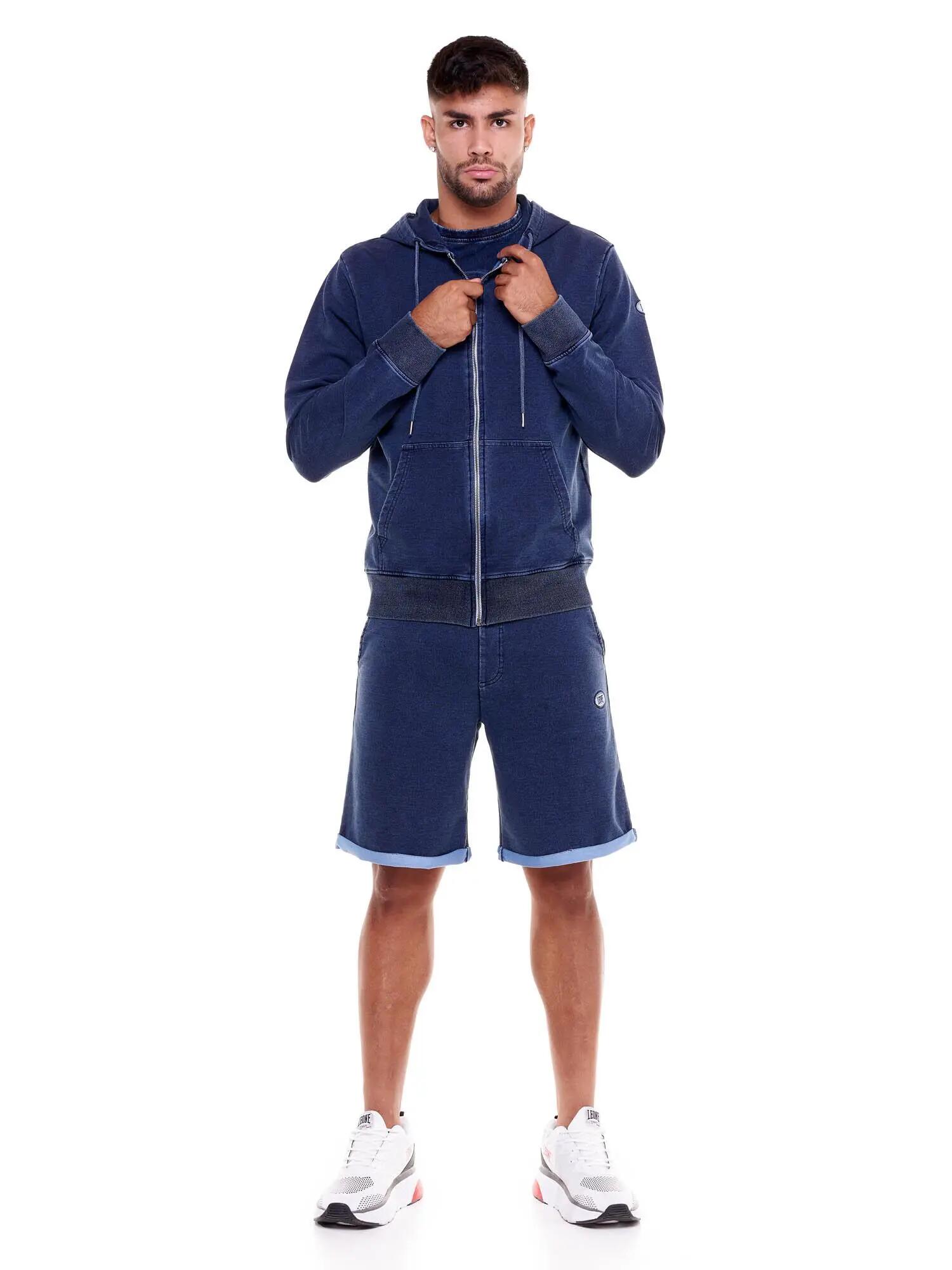 Męskie bluzy z kapturem w kolorze indygo denim 2/5