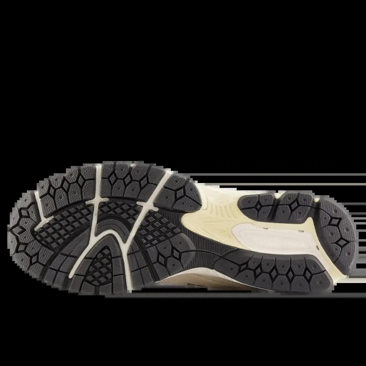 Tenis  2002R Taupe White Grey 3/5