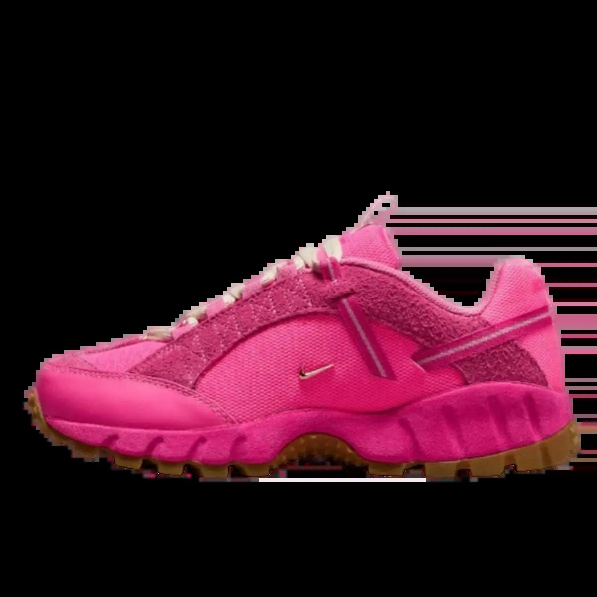 NIKE picture