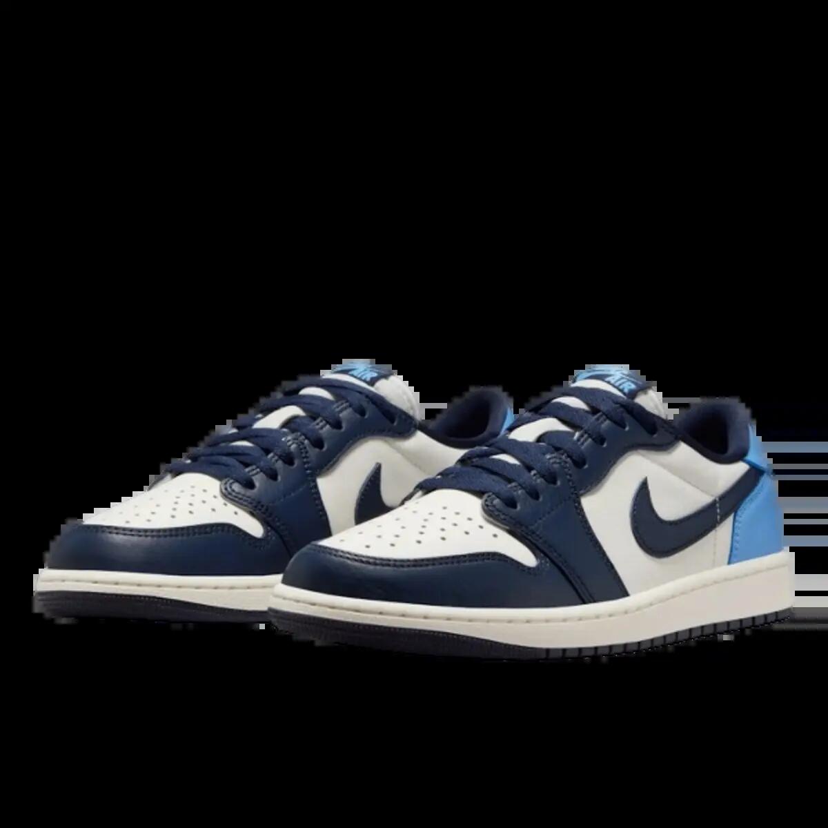 Chaussures  1 Low OG Obsidian UNC 2/4