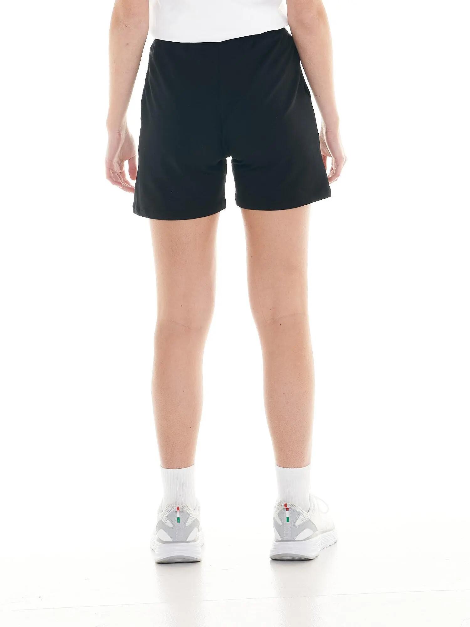 Short femme basique 4/6