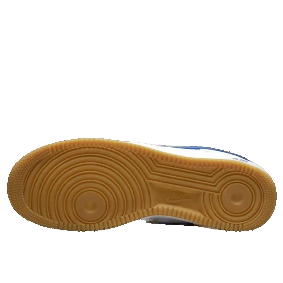 Chaussures  Air Force 1 Low ‘07 Color of the Month Varsity Royal Gum 3/6