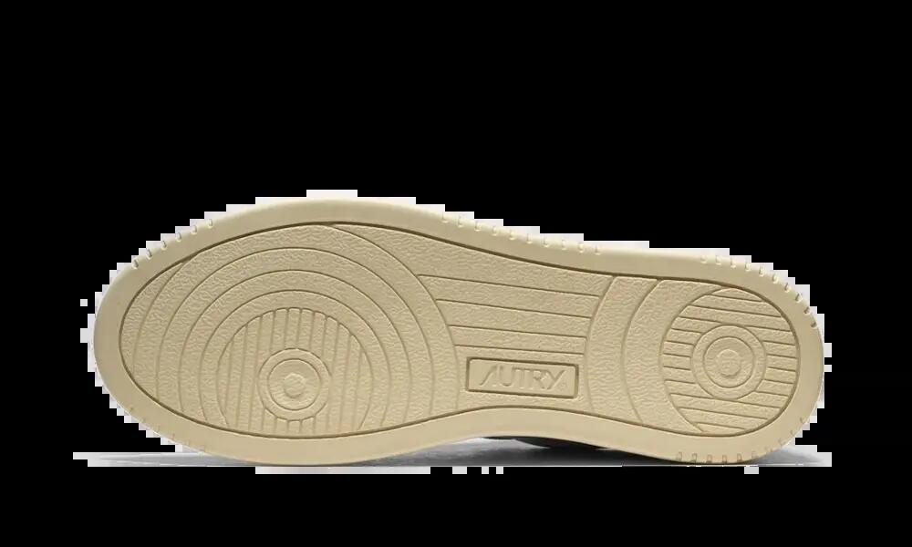 Medalist Low Leather Suede Metallic Gold 2/2