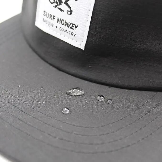 5-panel berg- en trekkingpet – waterdicht – gerecycled (Zwart) 7/7
