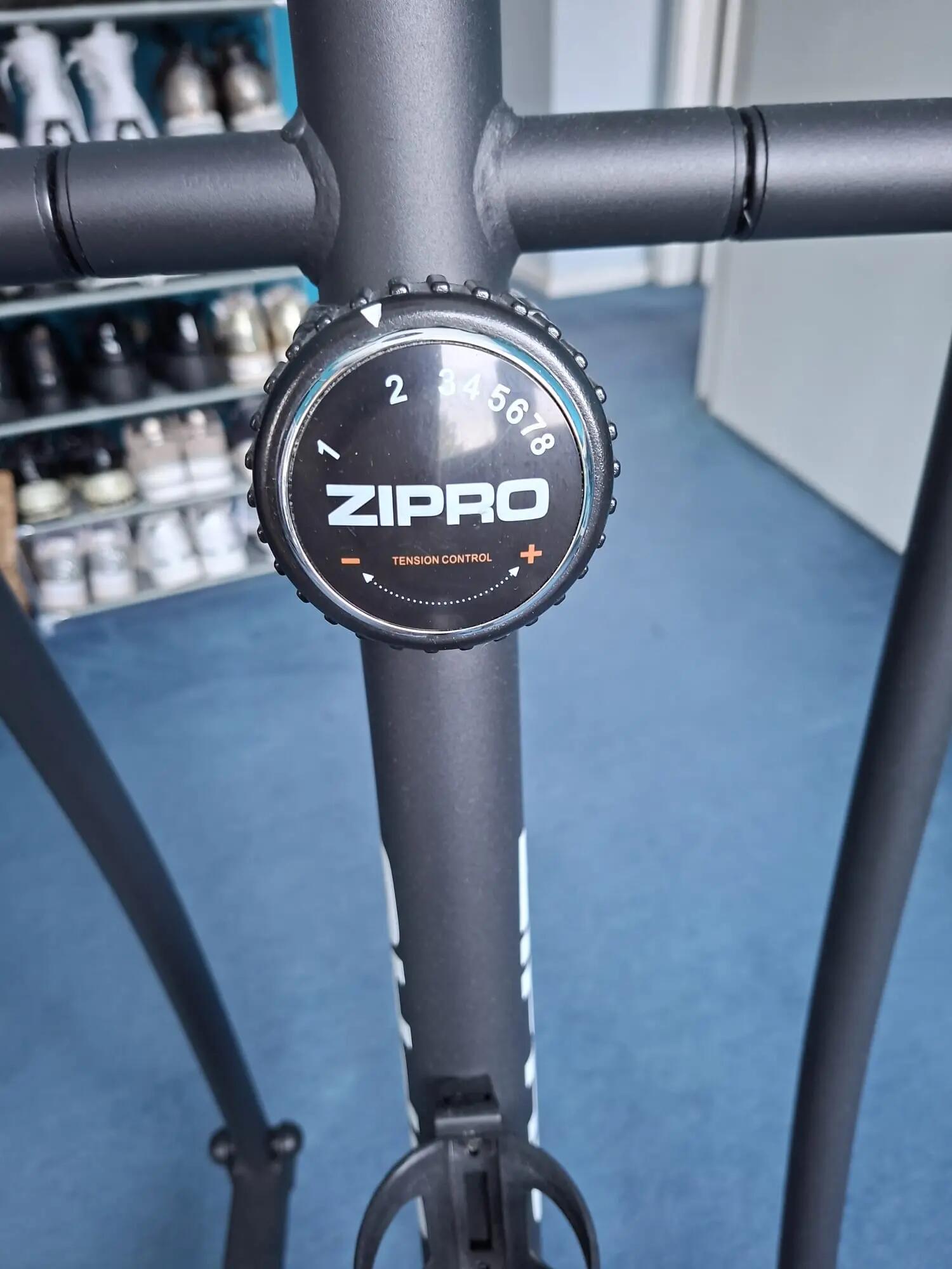 Entre Particuliers - Vélo elliptique magnétique Zipro Shox RS fitness 5/7