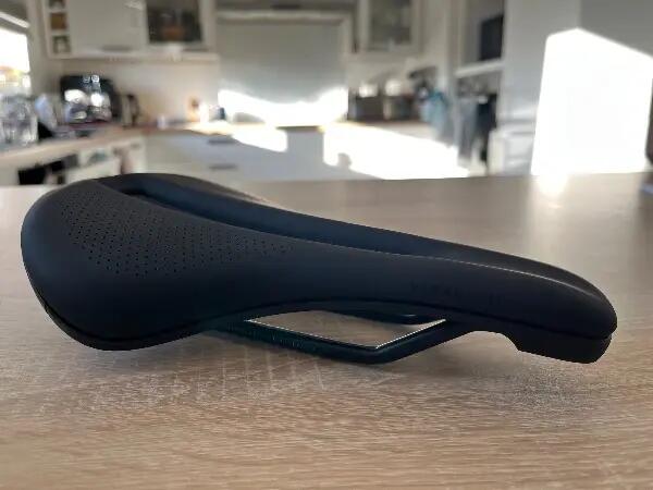Tussen Particulieren - Bontrager Verse Elite-zadel 155 mm 2/2