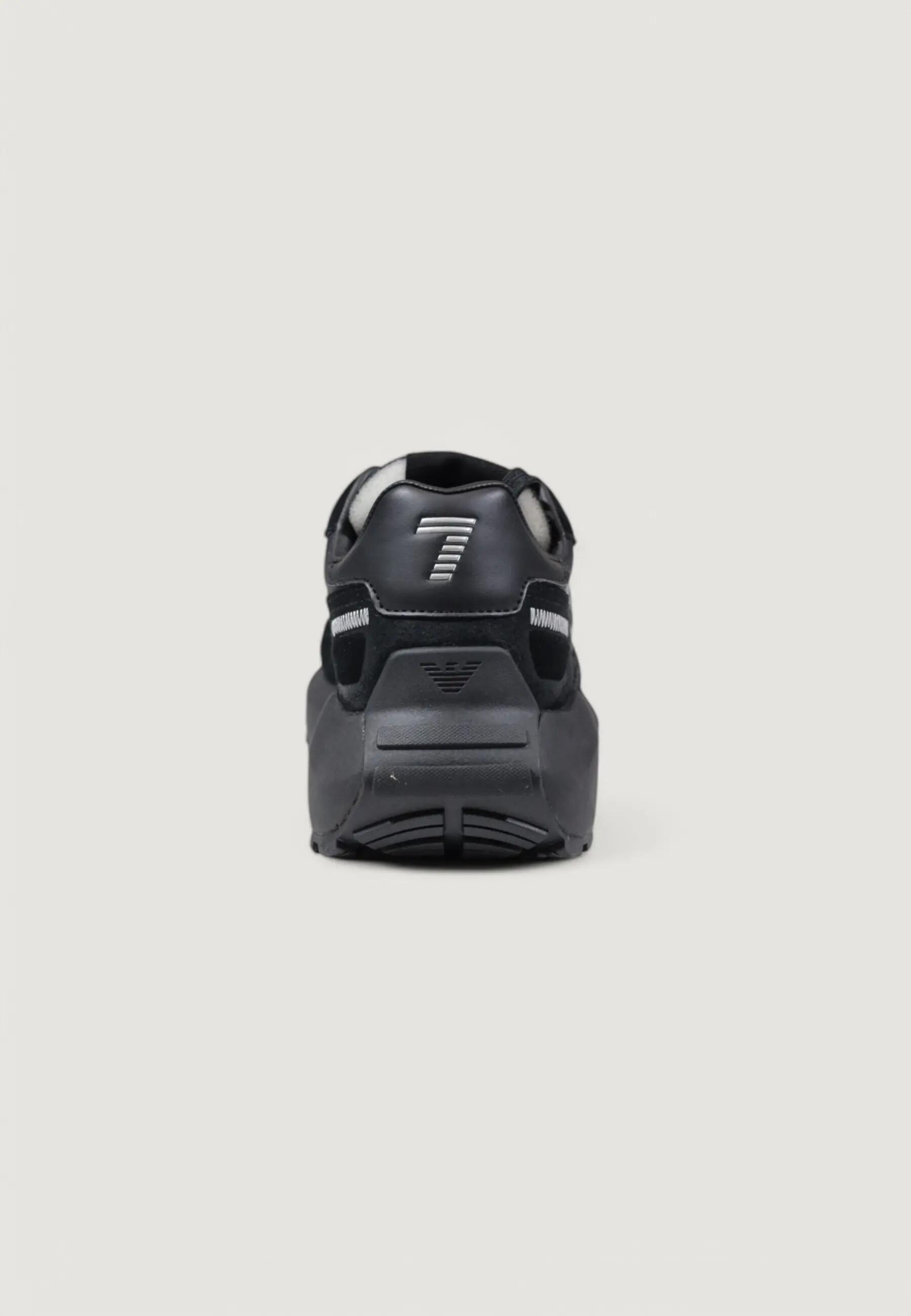baskets  HOMME NOIR 5/6