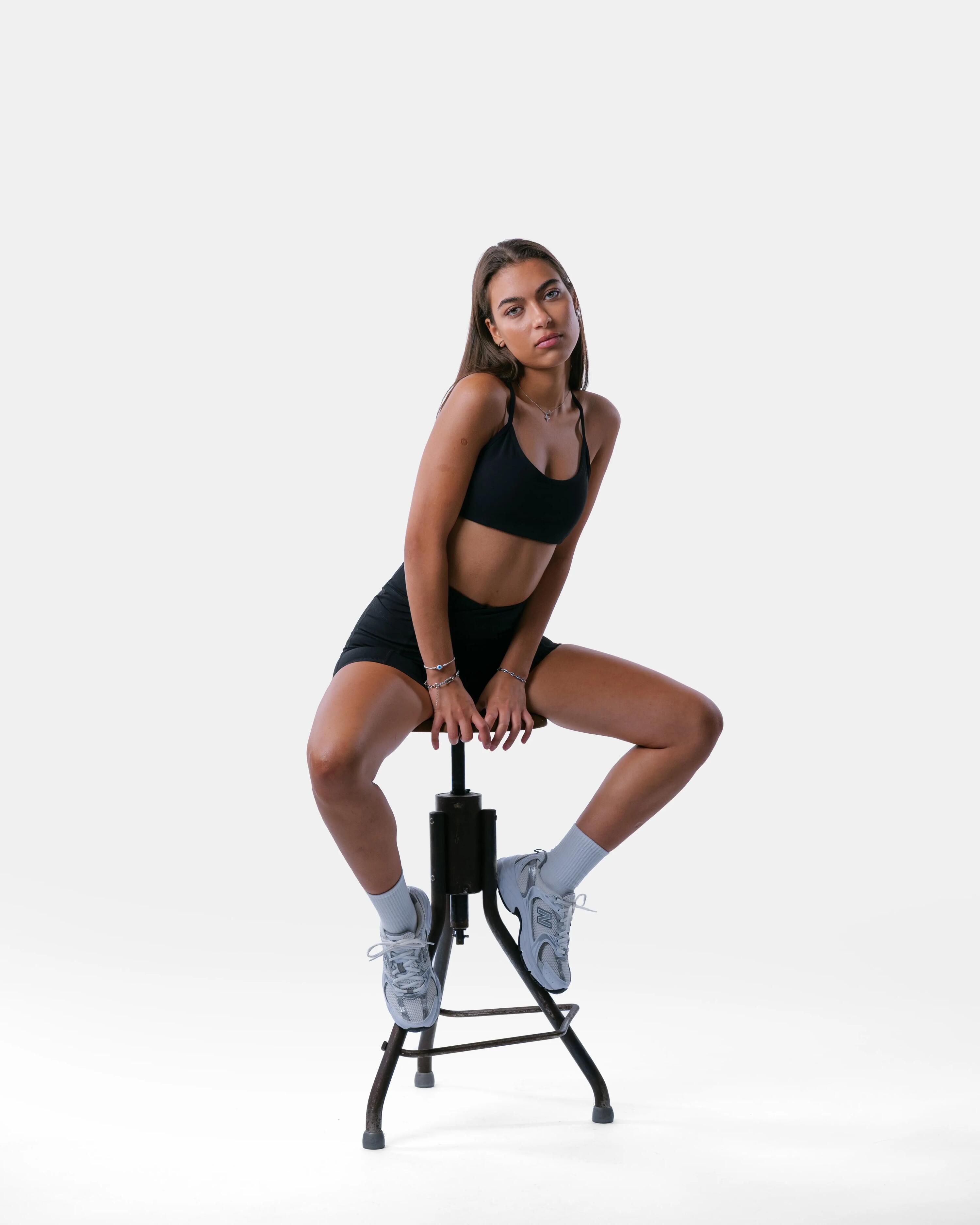 Pantalón corto mujer tiro alto con bolsillo fitness – Encore – Negro 5/5