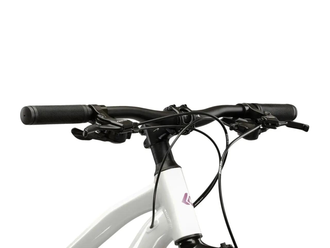 Rower górski MTB Kross Lea 3.0 27,5" XS (14") 16 biegów tarczowe biały/różowy 4/7